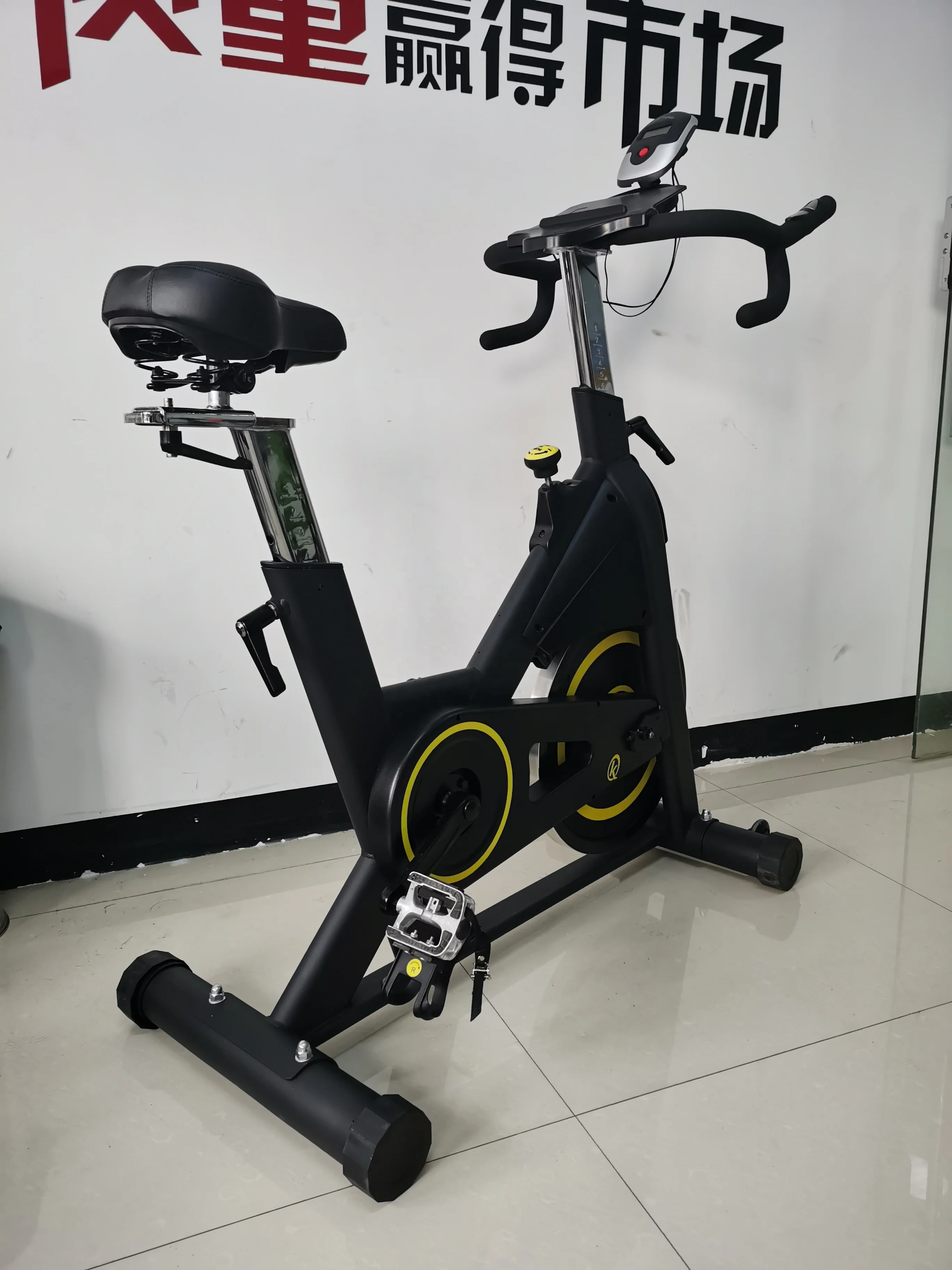 15kg Flywheel LCR Screen Commercial Body Fitness Gym Sports Exercise  Commercial  Spinning Bikes