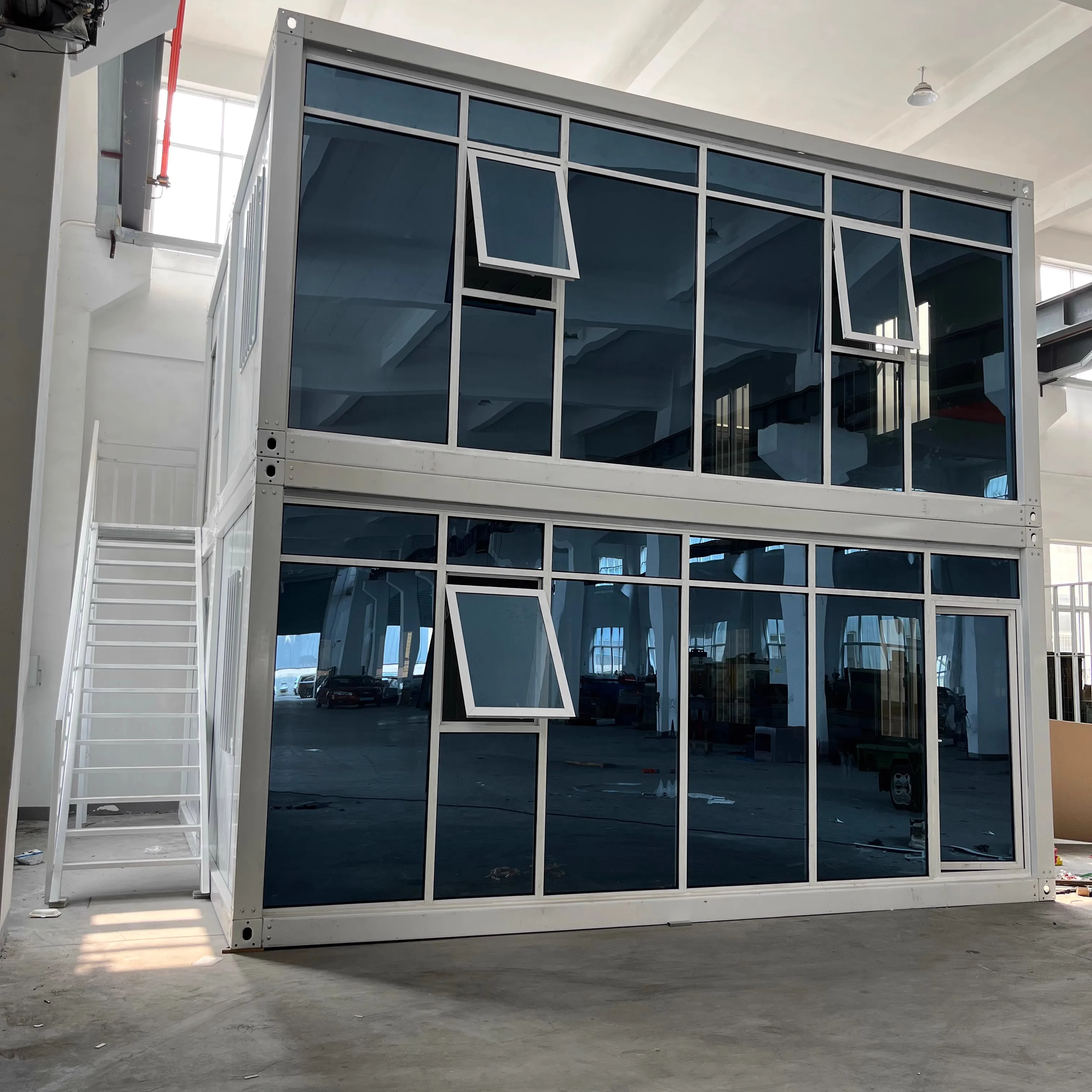 2 Storey Container Hotel Family-run 6  Rooms with Bath Five-star Hotel Container Apartment