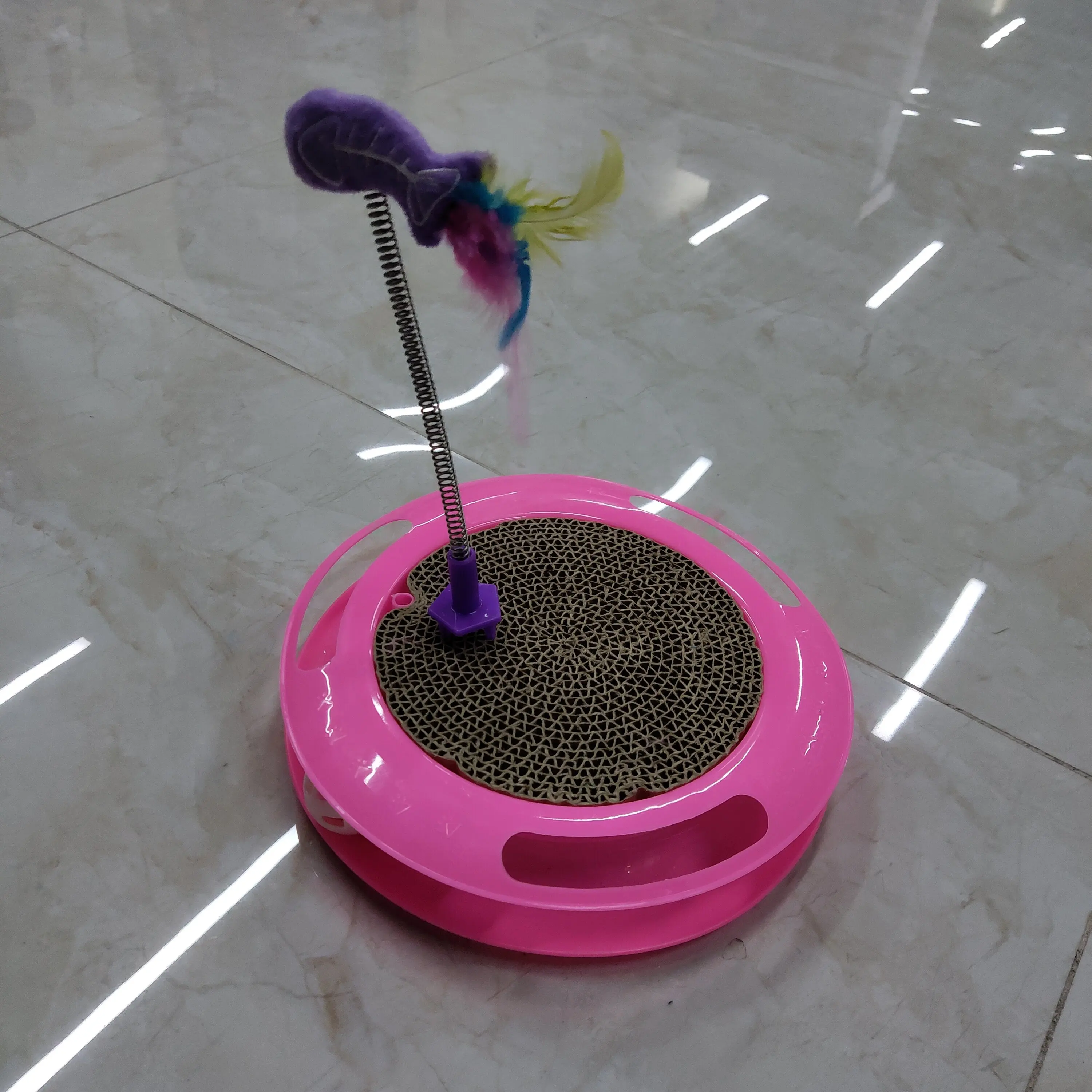 Interactive Plastic Turntable Cat Scratcher Cat Toy