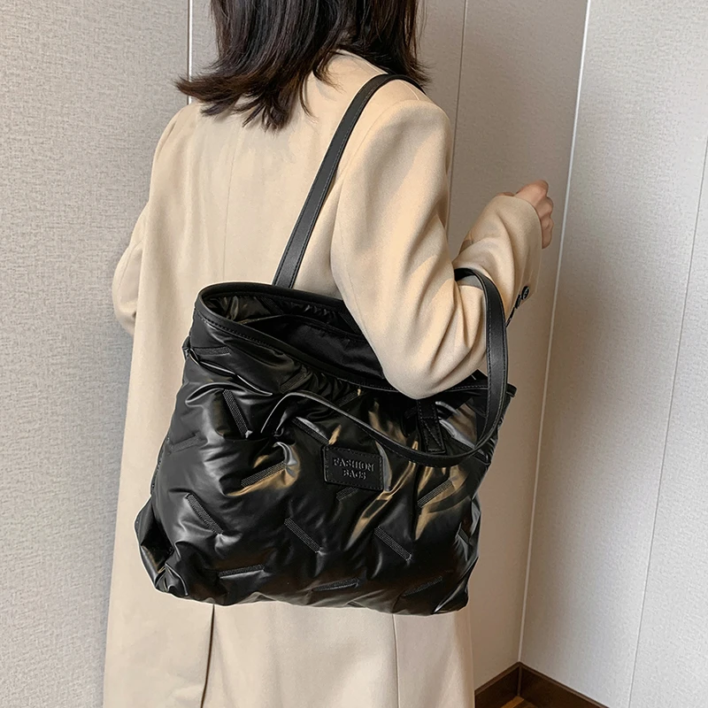 Amazon top seller 2023 new arrival korean luxury puffer tote bag wholesale tote large capacity handbags for ladies shopping