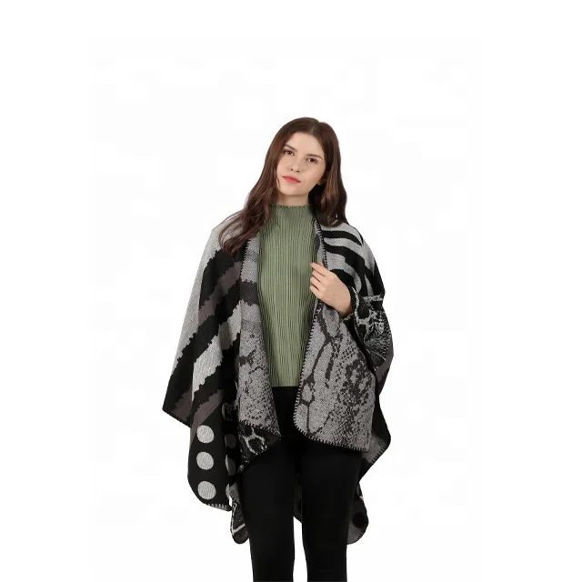 Wholesale Best Selling Serpentine Leopard Pattern A Large Cardigan Poncho Shimmery Stripe Shawl Free Sample