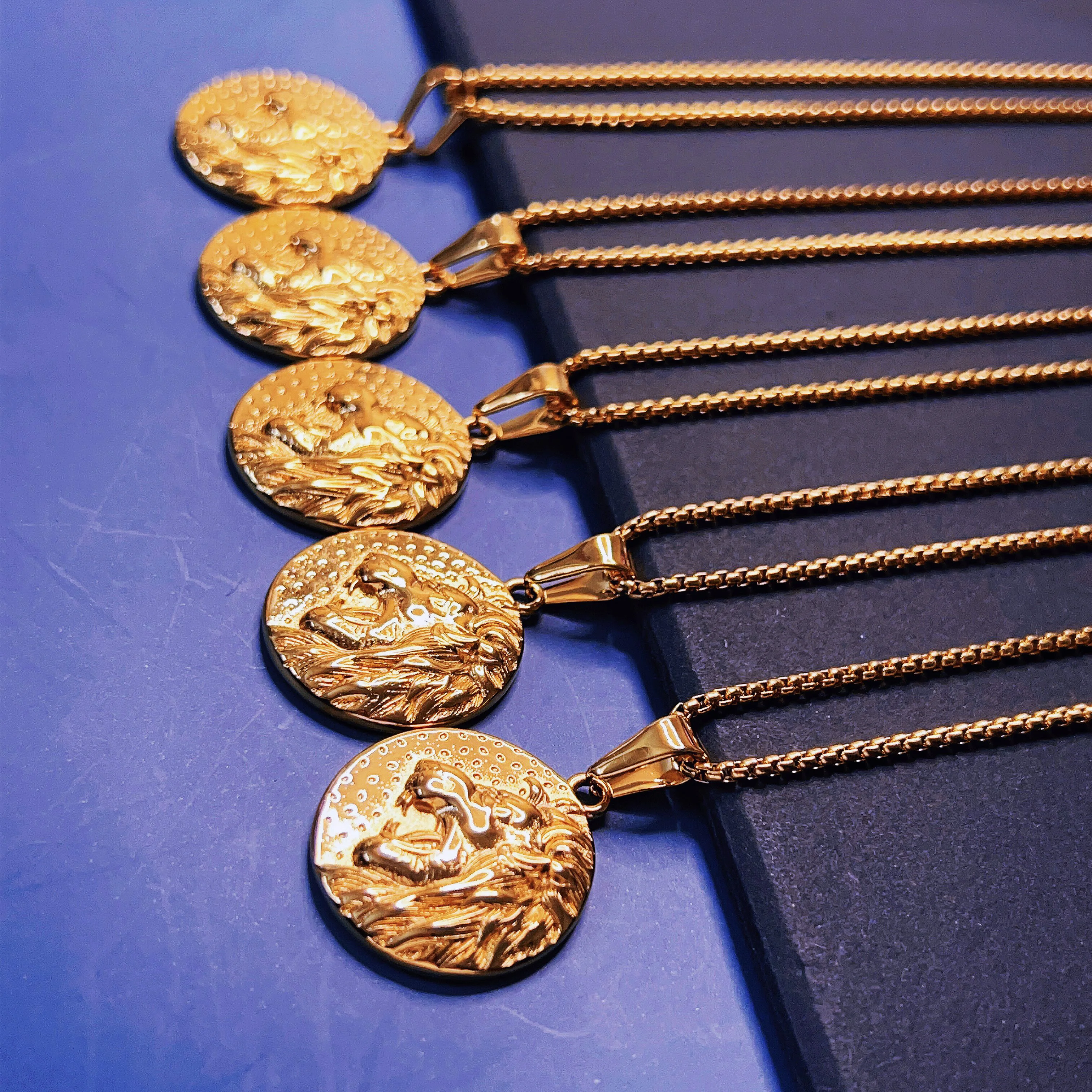 Custom Fashion Fine Jewelry Medallion Compass Stainless Steel Greek Coin 18K Gold Plated Gold Pendant Necklaces For Mens