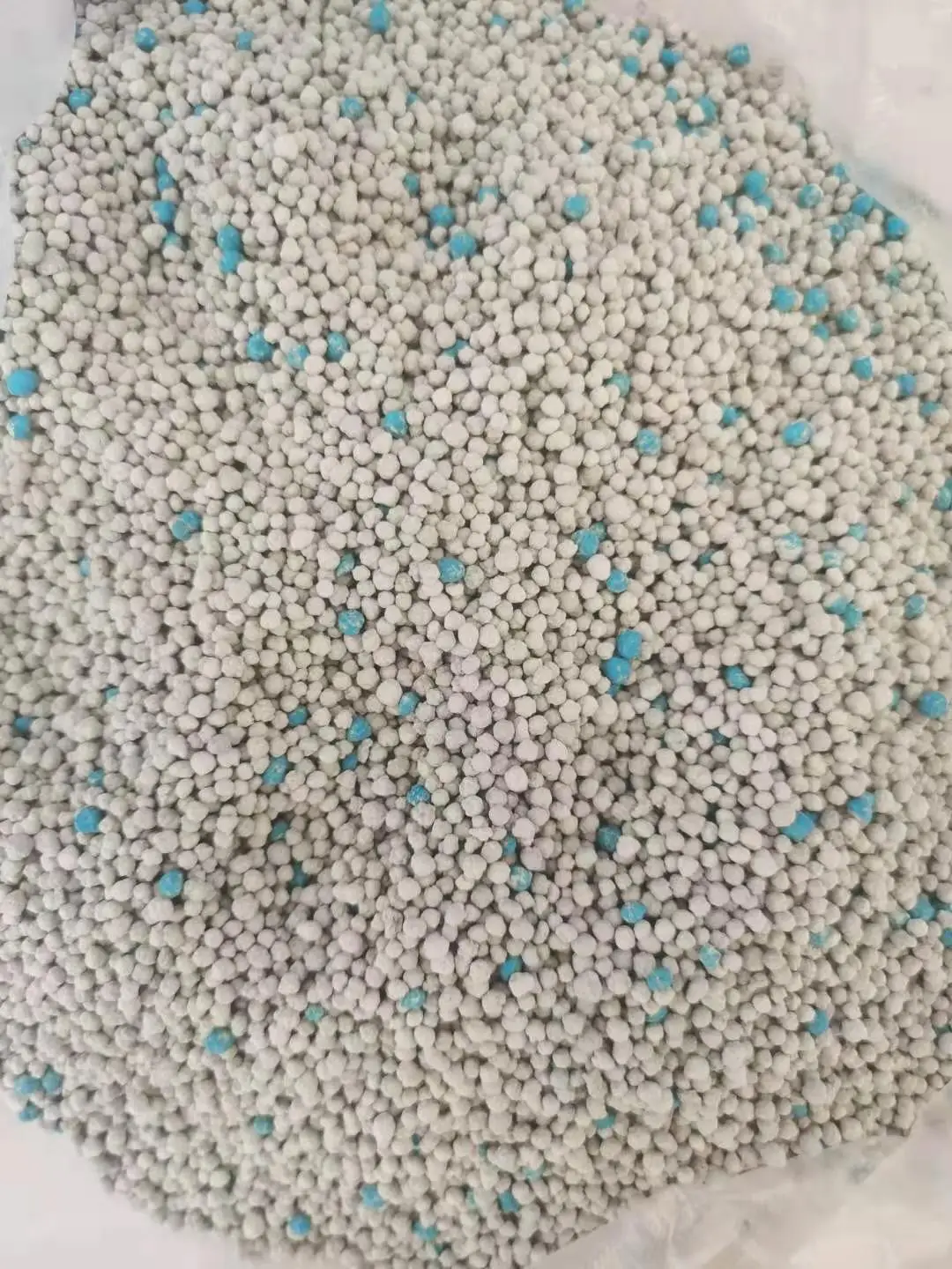 Оптовая продажа, низкая цена, китайский завод, кошачий Туалет с бентонитом, кошачий наполнитель с бентонитом