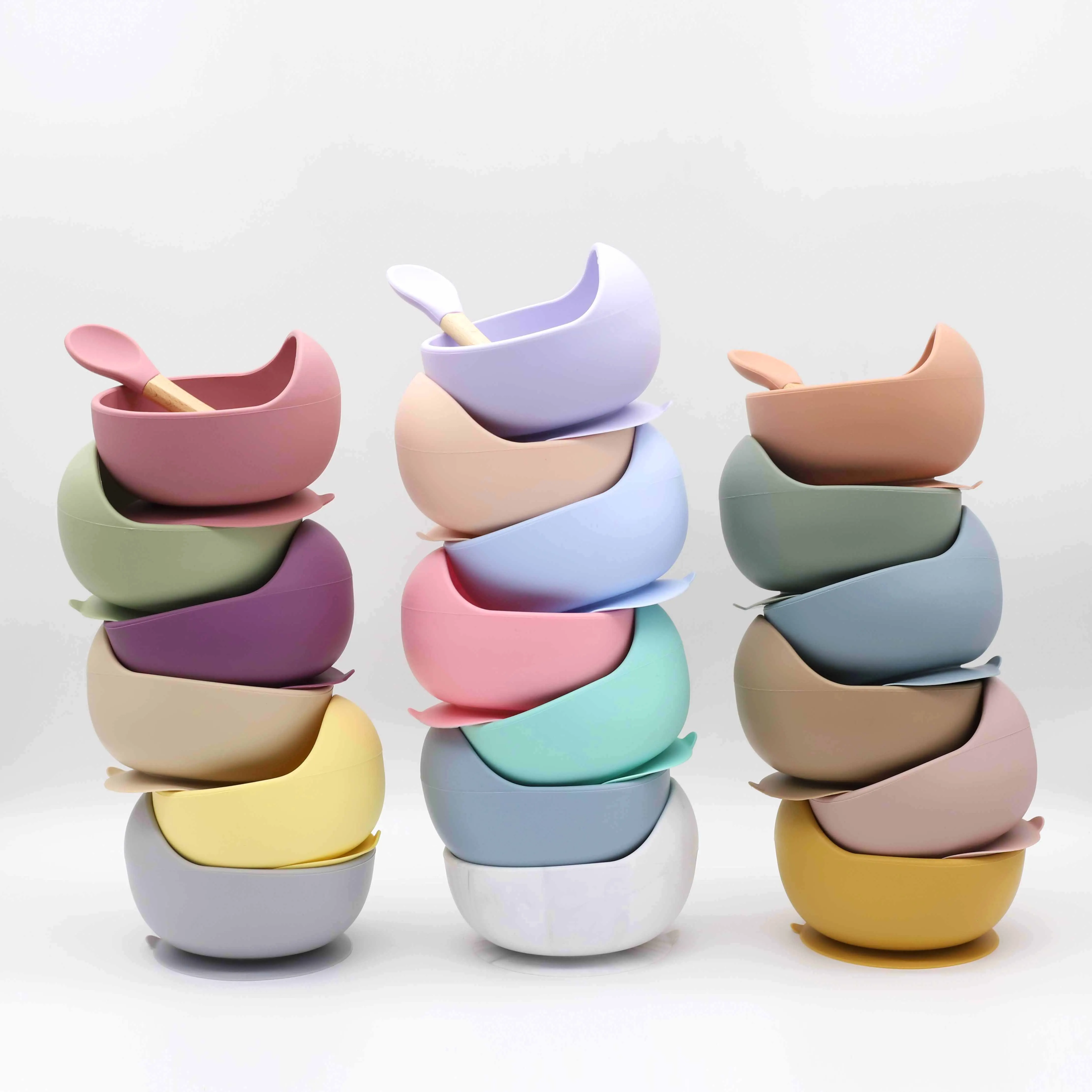 Silicone baby feeding set silicone baby round plate food catch printing bib suction bowl with spoon 6pcs tableware