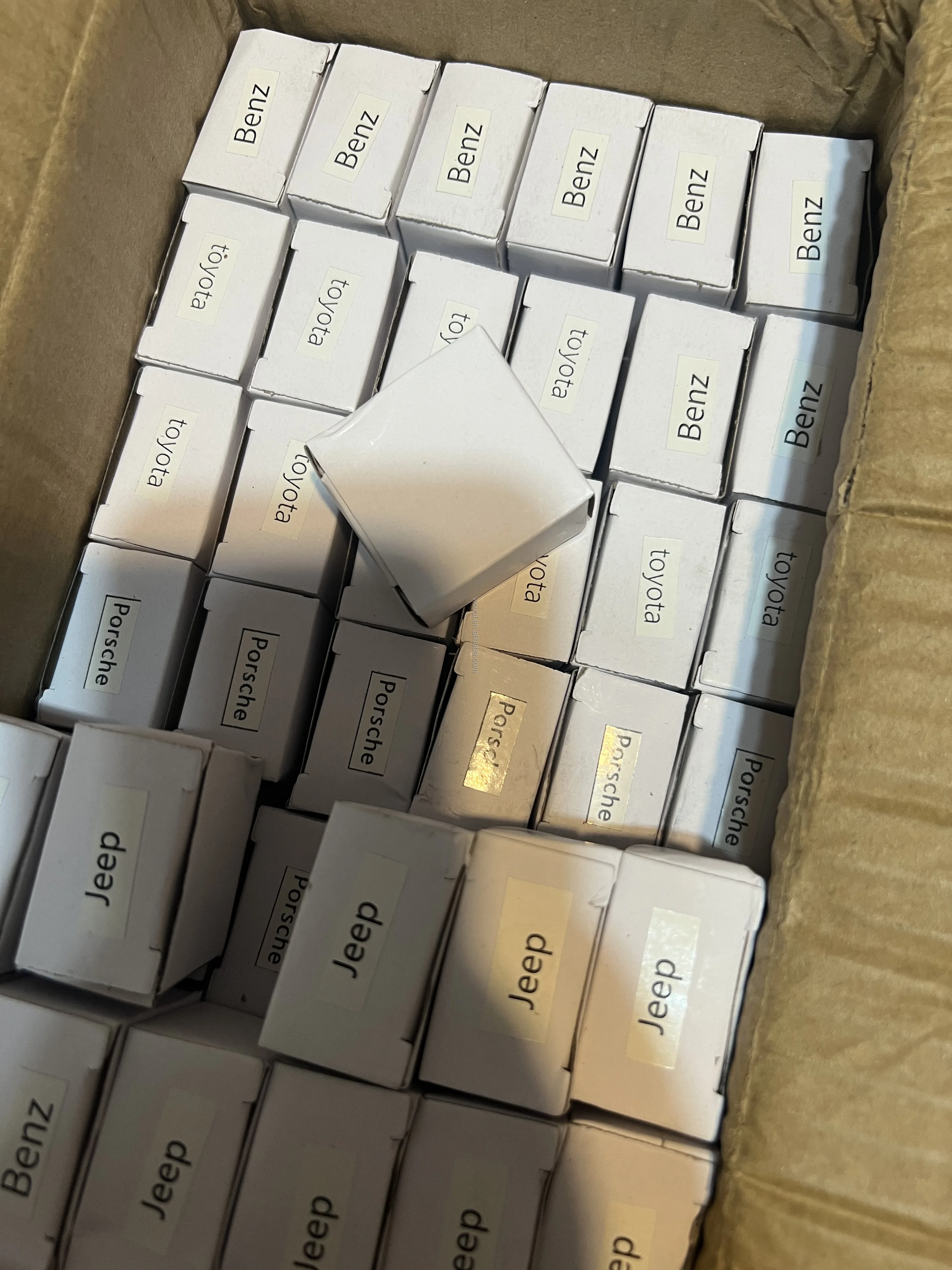 Wholesale Various Car Brands LED light Crystal Car Keychain