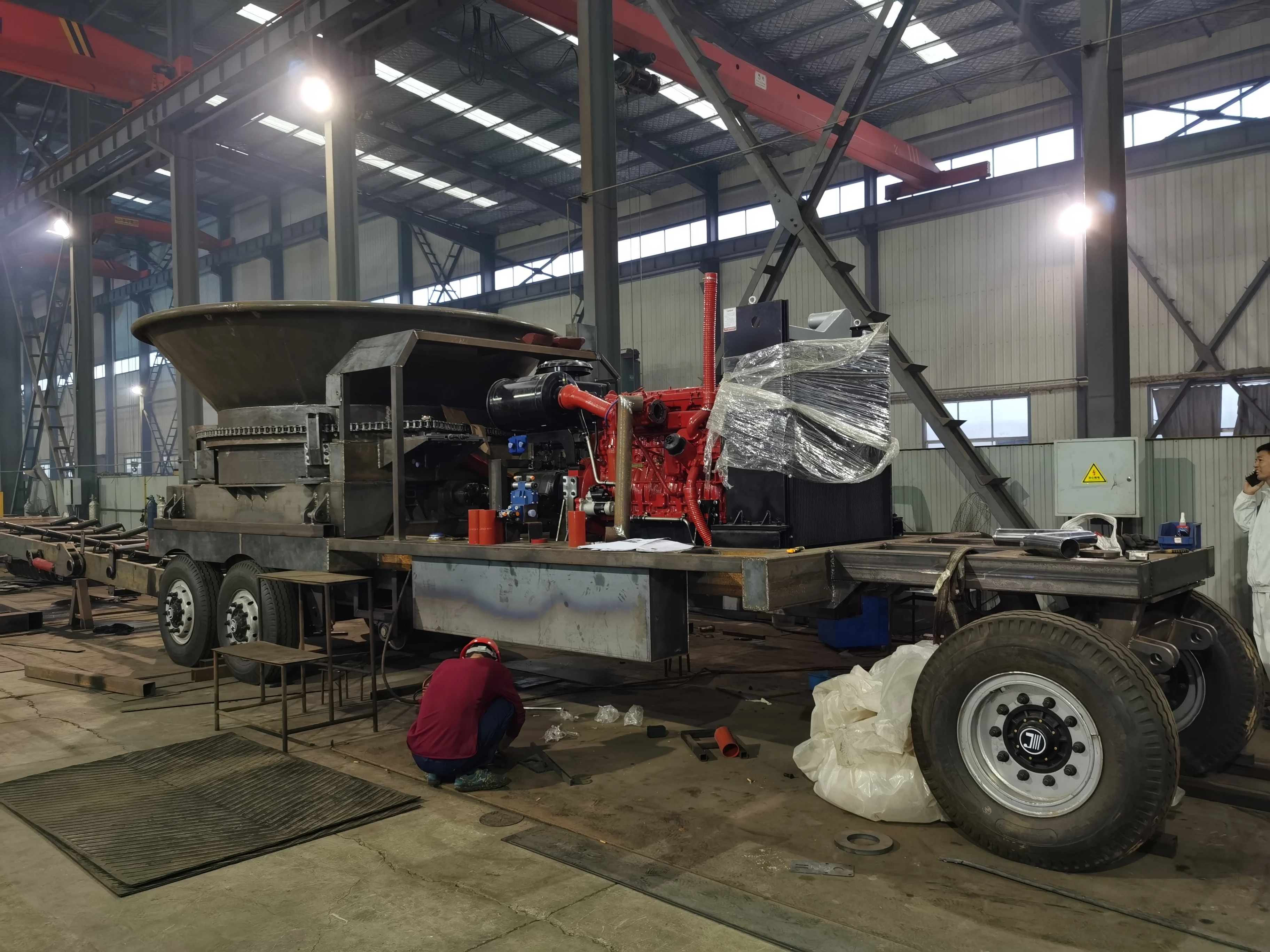 Mobile Tub Grinders with diesel engine