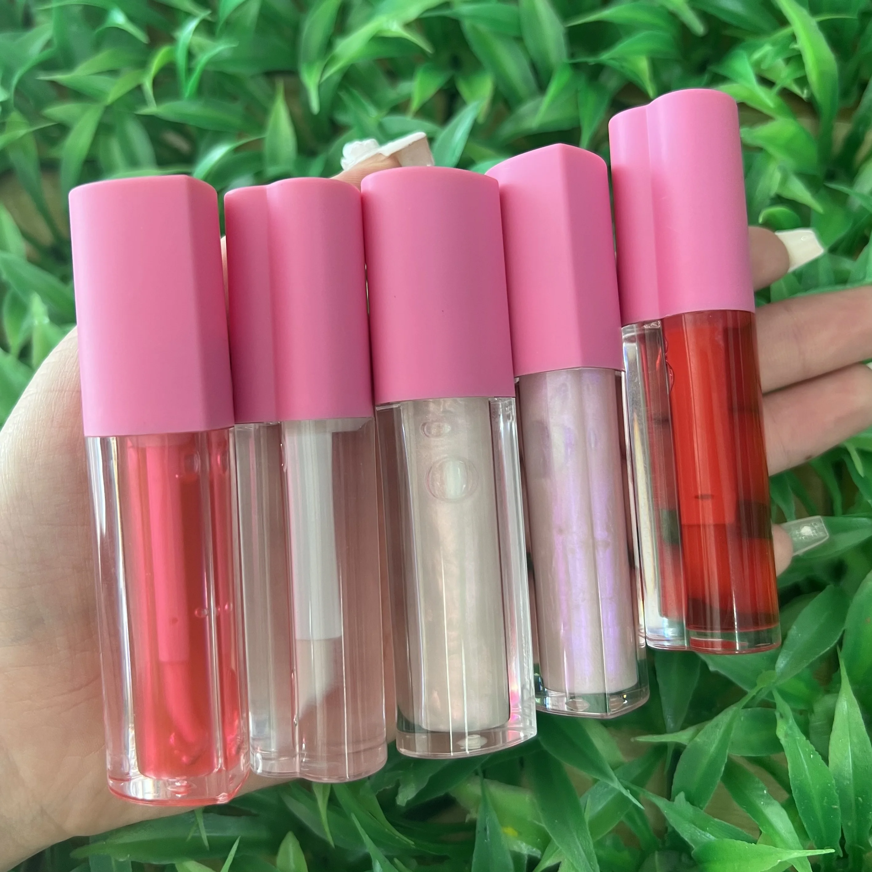 Sweet heart tube shiny glossy fruit flavor hyaluronic acid lip plumper private label