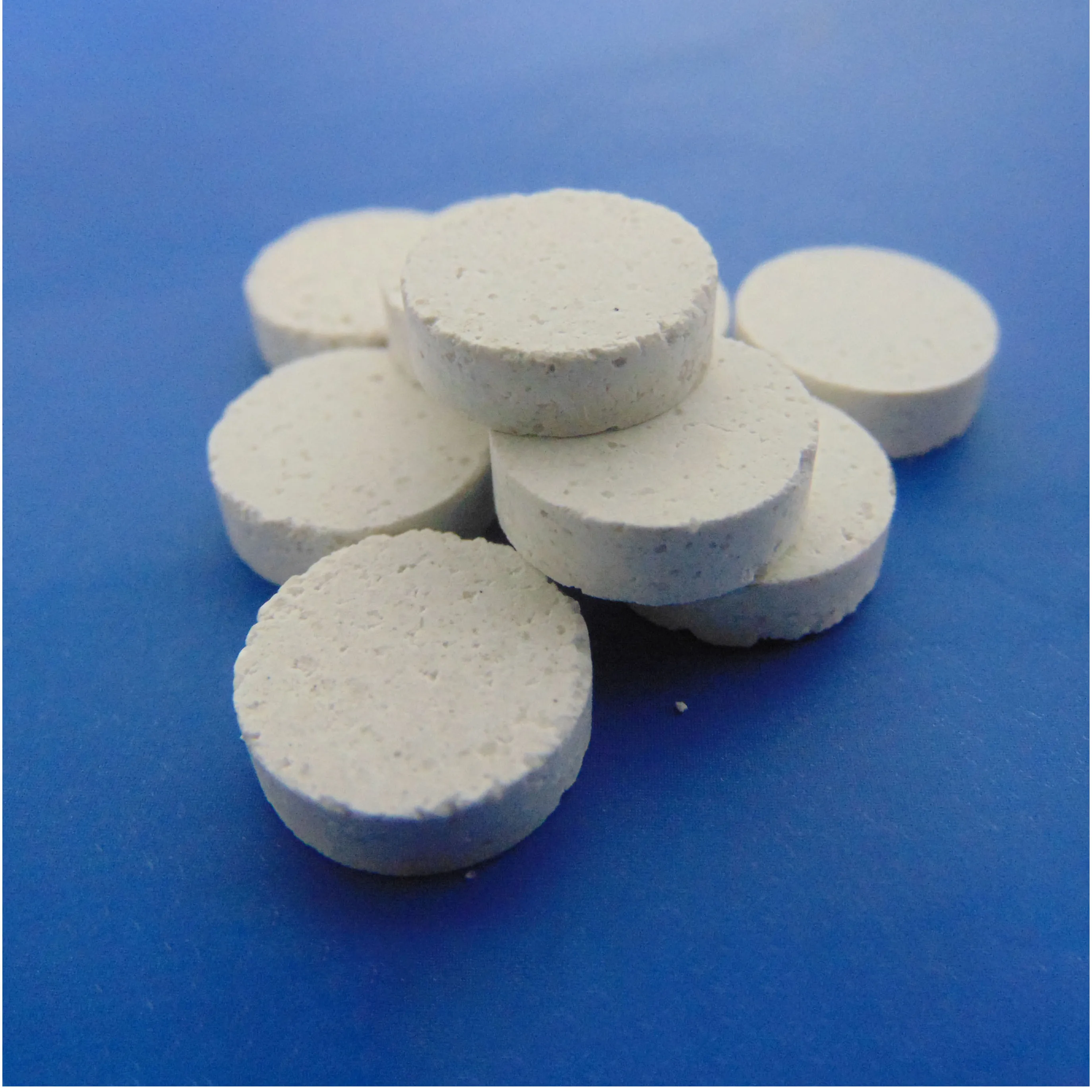 
Wholesale Customized Good Quality Chlorine 40% Calcium Chloride Hypochlorite 