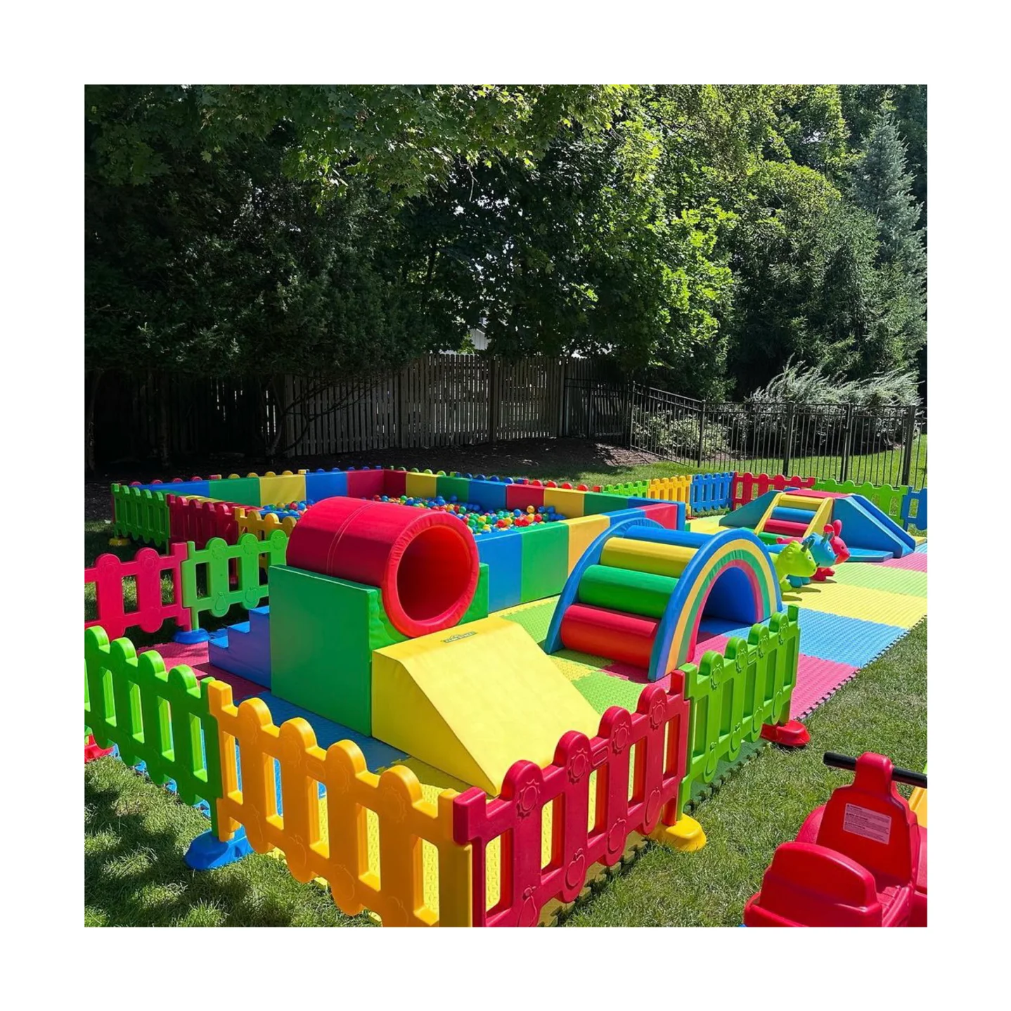 Mixed colors carnival theme commercial Children Play Equipment Maze Game Comprehensive Kids Indoor Soft Play Area set up