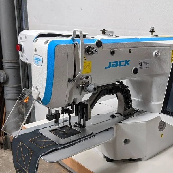 Good Price Jack T1906 Electronic Bartacking Sewing Machine Suitable For Heavy Duty High Efficiency