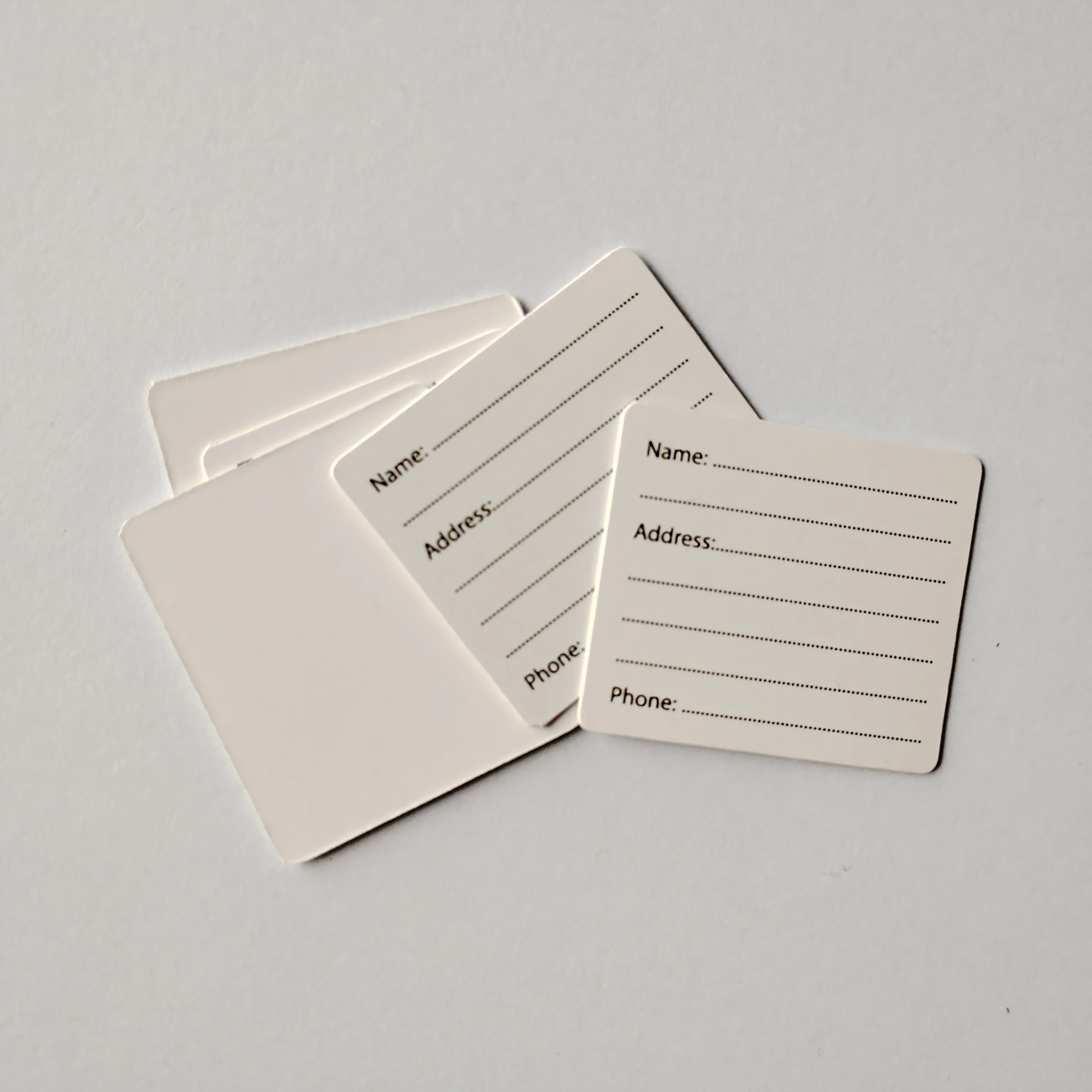 HT26 Clothing Paper Hang tag and Label with String And Pin Custom Printed Cardboard Brand Logo Luxury Hangtag for Garment