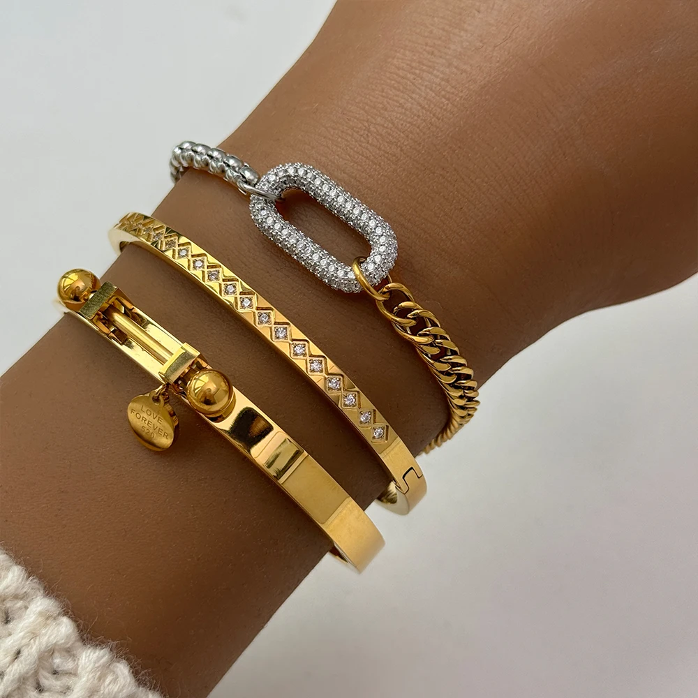 2024 New Unique Design 18k Gold Plated Stainless Steel Two Tone Splicing Chain Oval Full Zircon Charms Bracelet For Women MK3678