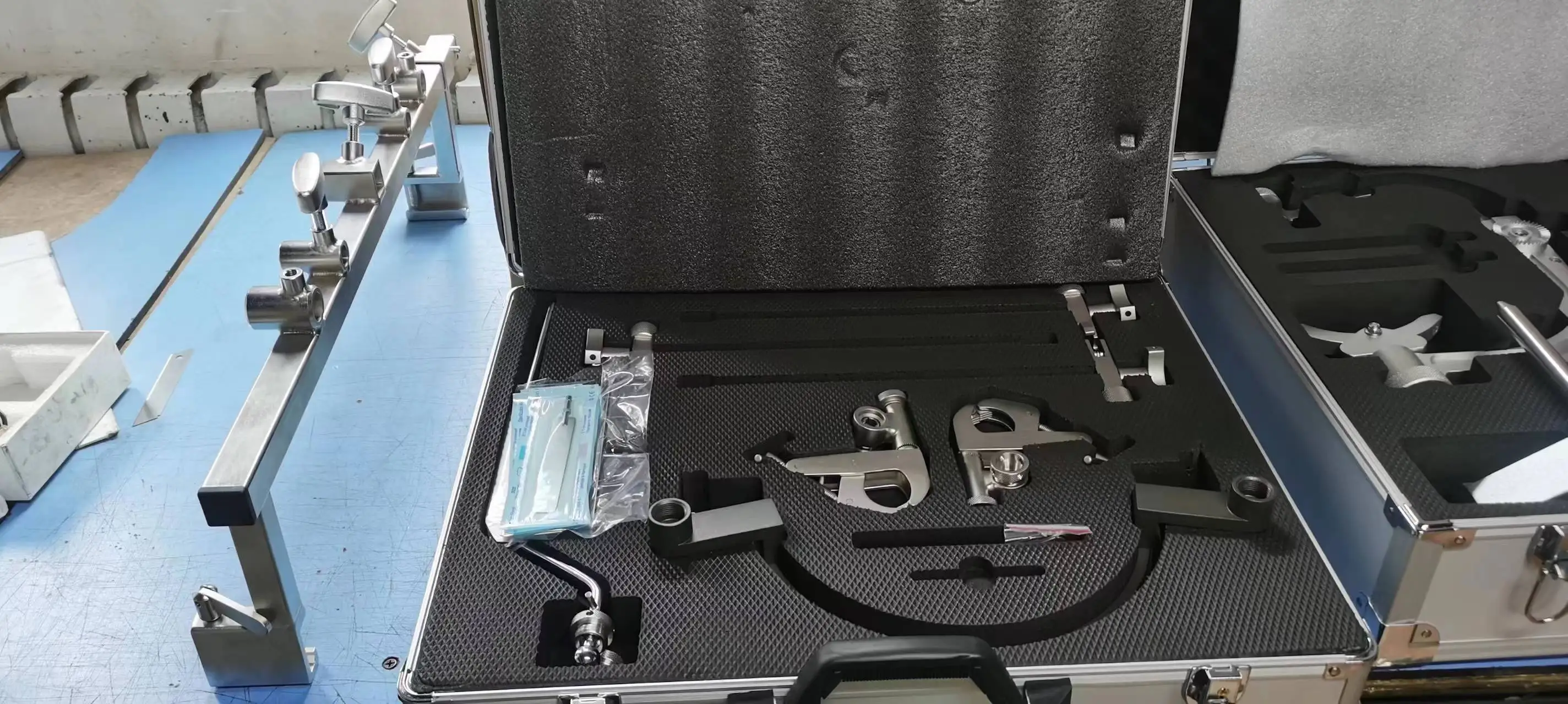 Hospital Medical Mayfield Skull Head Clamp/  Brain Surgery skull head clamp Neurosurgical Cranial Stabilization