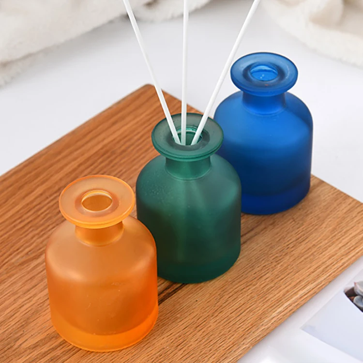 100ml 150ml 250ml Colorful Empty Home Black Round Reed Glass Diffuser Bottle with Reed Cork for Diffuser Fragrance