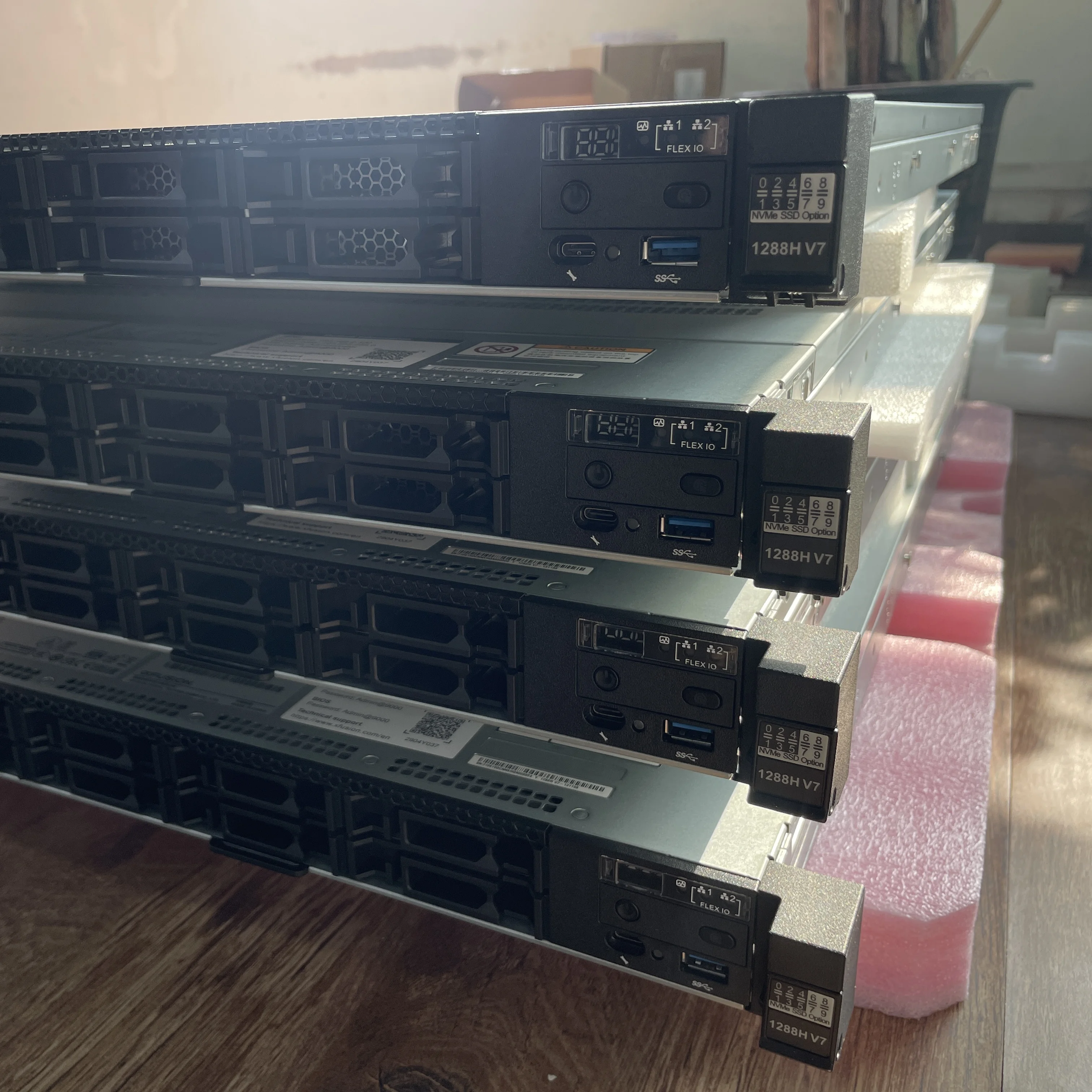 Rack Server F u s i o n Server  1288H V7