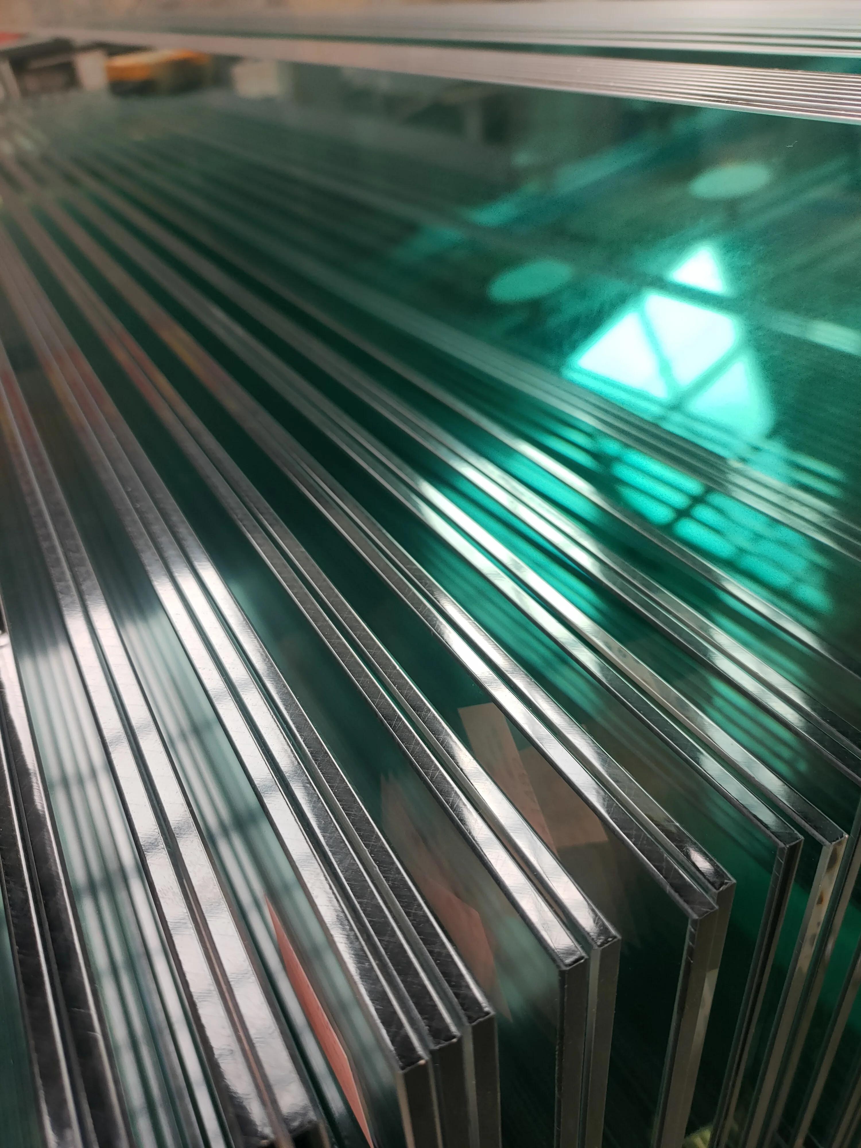 ISO9001/CCC/CE Certificate 6mm Tempered Glass Float Clear Flat Safety Toughened Glasses Competitive Price Low iron Foot Panel