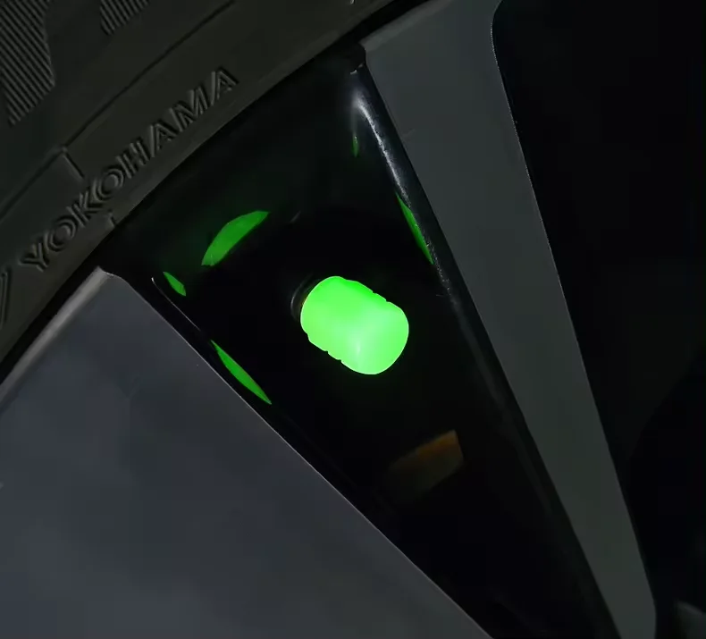 Custom high quality Fluorescent Car Tire Air Dust Cover Luminous Glow in The Dark Valve Stem Cap s