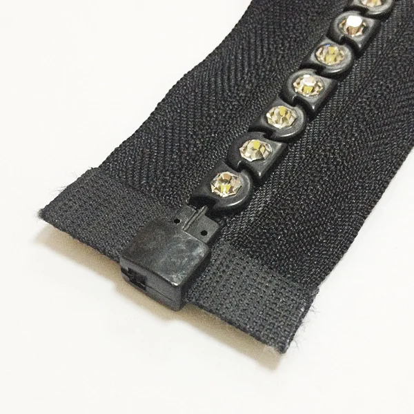 No 10 Hot selling rhinestone zipper for fashion garments diamond stone zipper