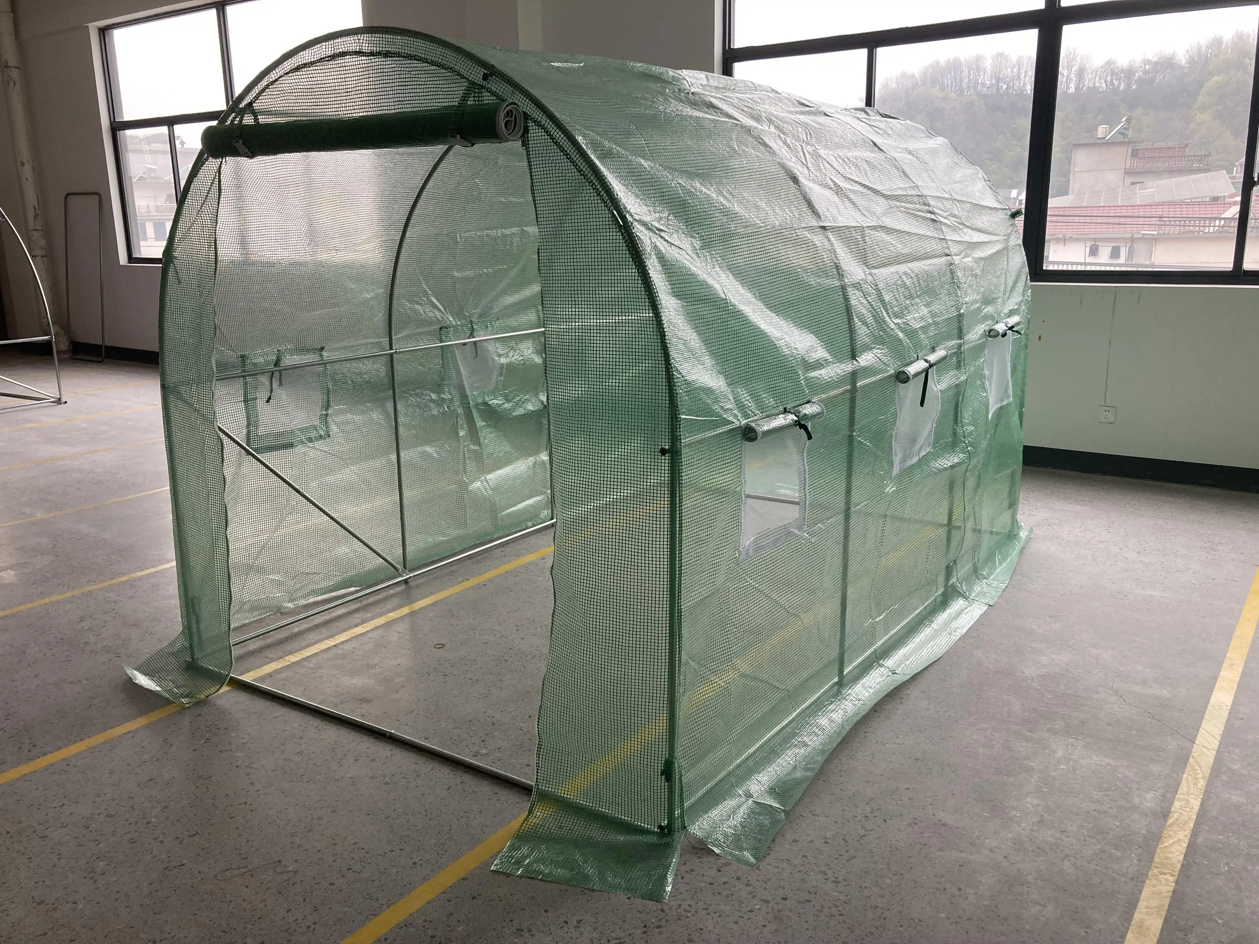 Wholesale Custom Greenhouse Spacious Walk-In Design PE Fabric Garden Tunnel  Greenhouse