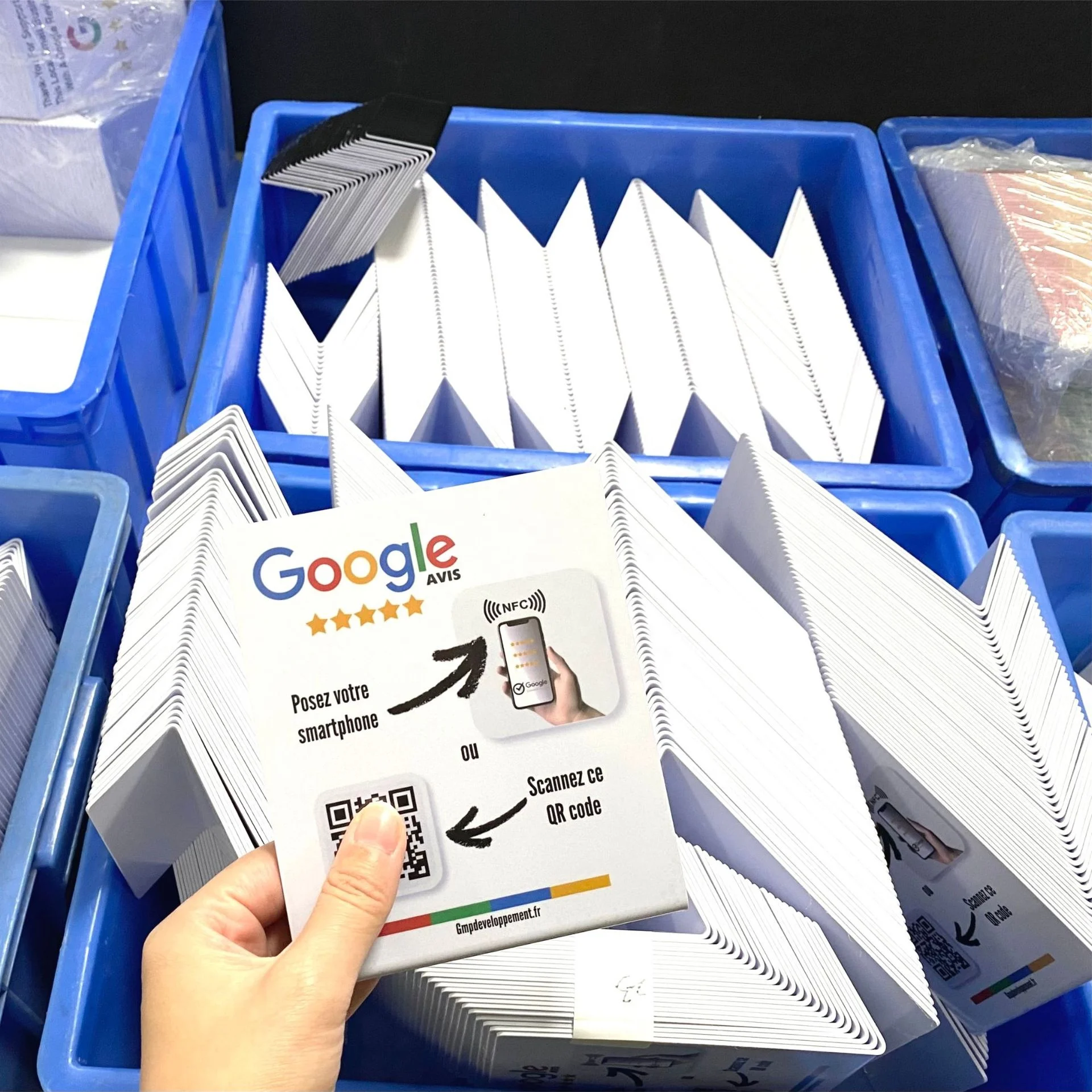 Custom INTAG 213 NTAG 215 Chip PVC NFC Review Card Review US On Google NFC Stand Display