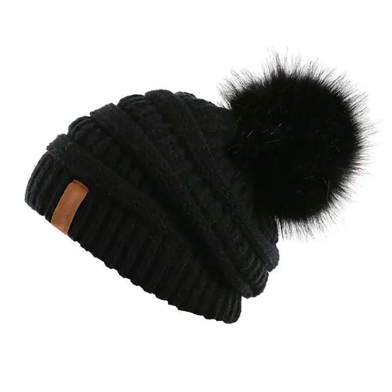Winter Warm Beanies Knitted Custom Leather Label Acrylic Beanie Hats Wholesale Winter Knit Hat for Women and Men Unisex Plush