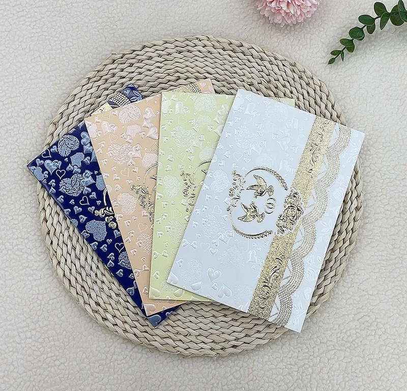 High Quality factory custom bird gold stamp and heart embossing origami wedding invitation sleeve with envelop