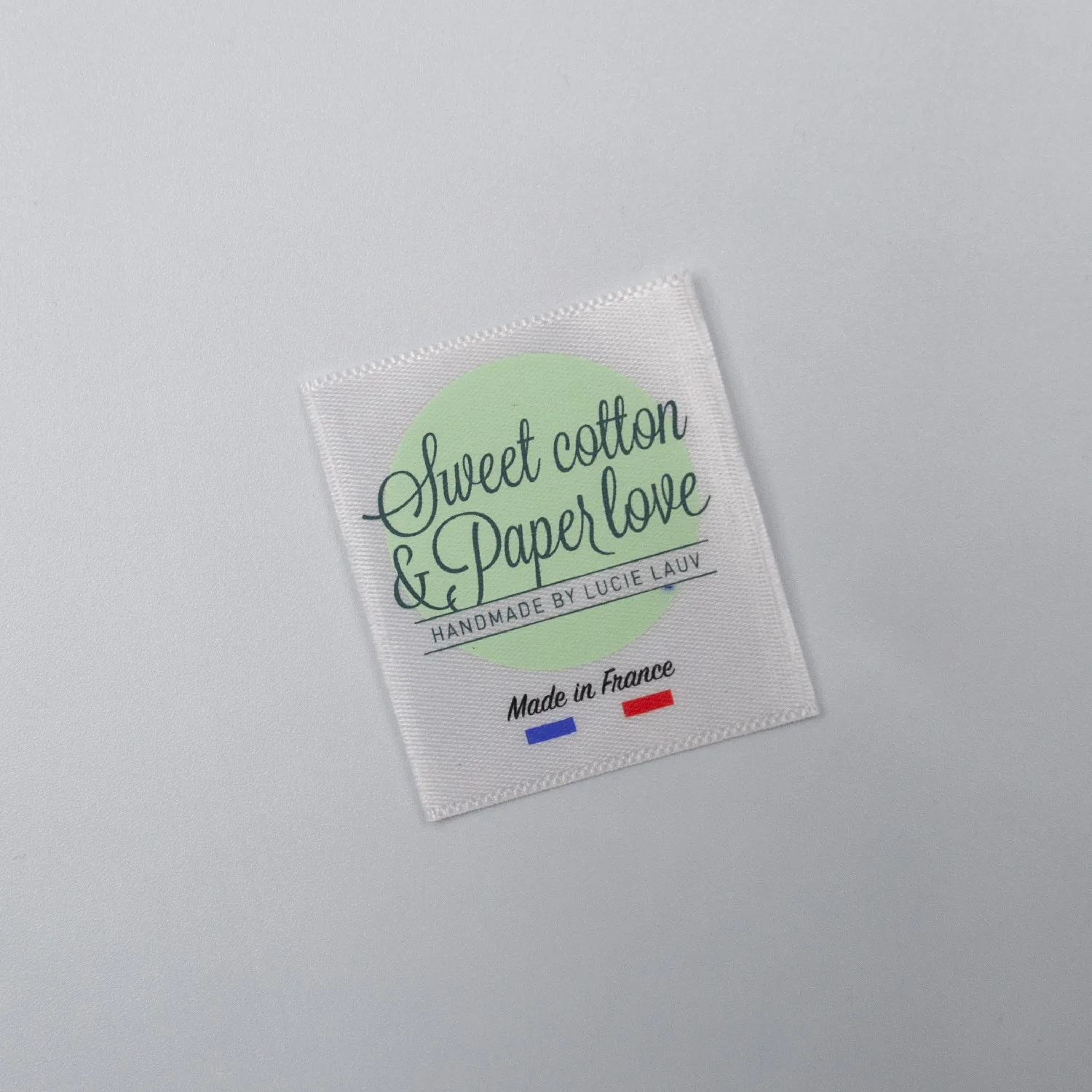 Printed Private White Garment Labels Clothing Printing Fabric Tags Iron On Neck Cotton Custom Made Logo Label for Clothes