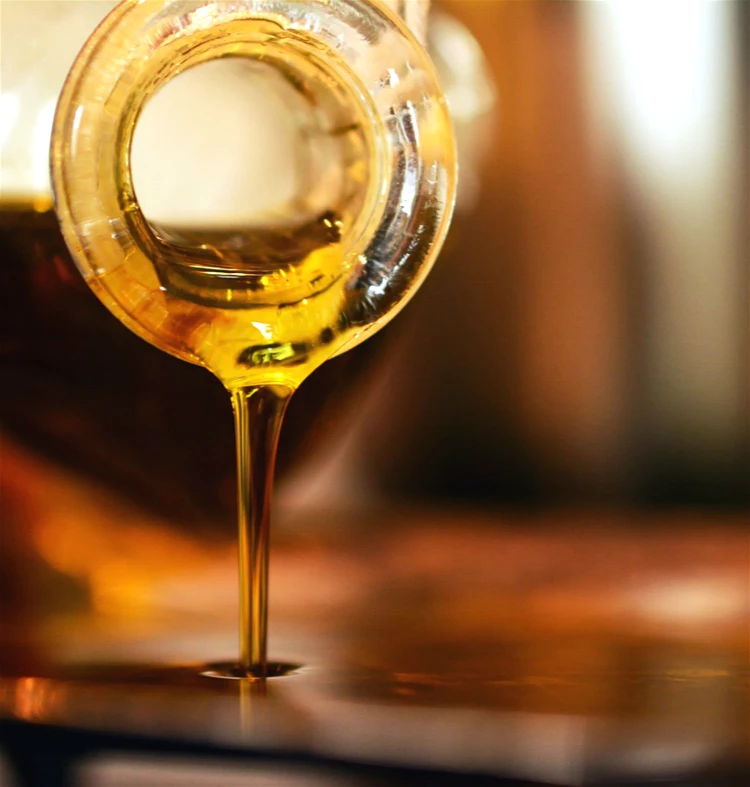 
Best price 8006 - 64 - 2 beta pinene natural turpentine oil for paints 