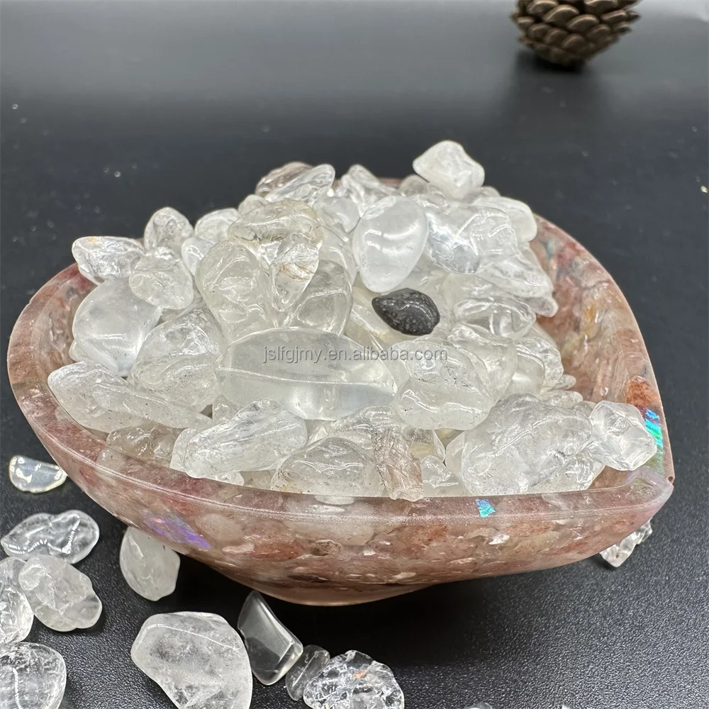 Wholesale Polished Stones Crystal Chips Clear Quartz Tumbled Stones For Energy Decoration