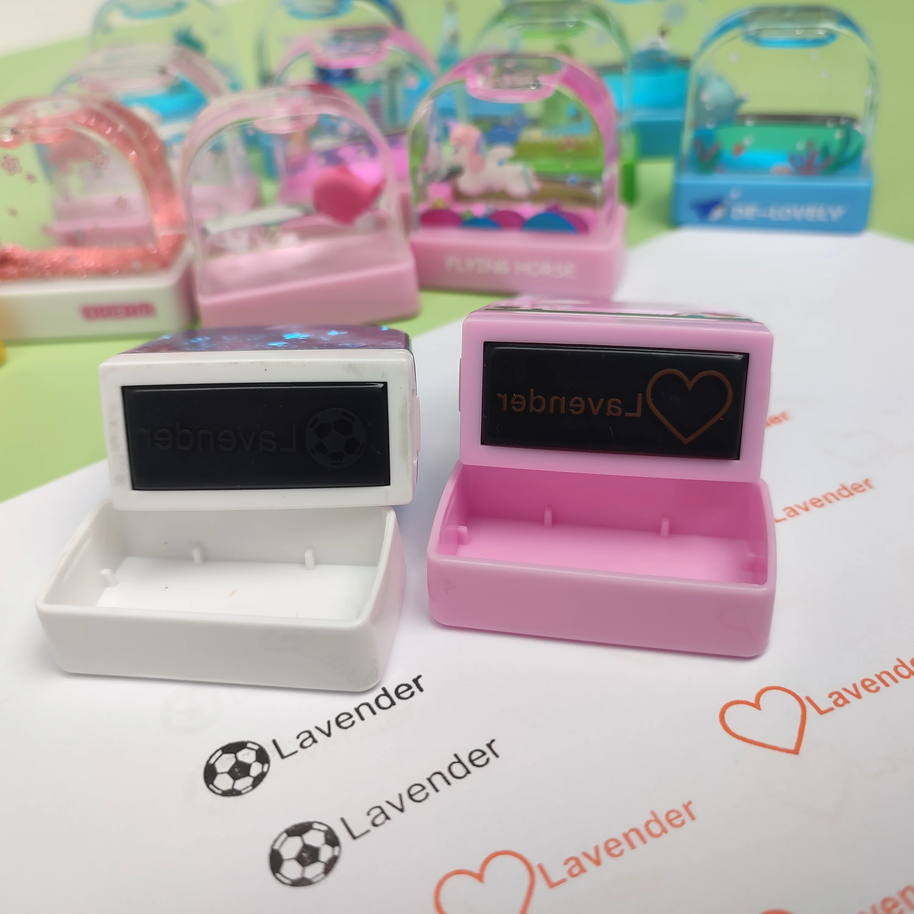 Pre Inked Rubber Stamps Key Chain Cute Animals Seal Shiny Plastic Kids Name Clothing Cartoon Toy Water World Flash Stamp