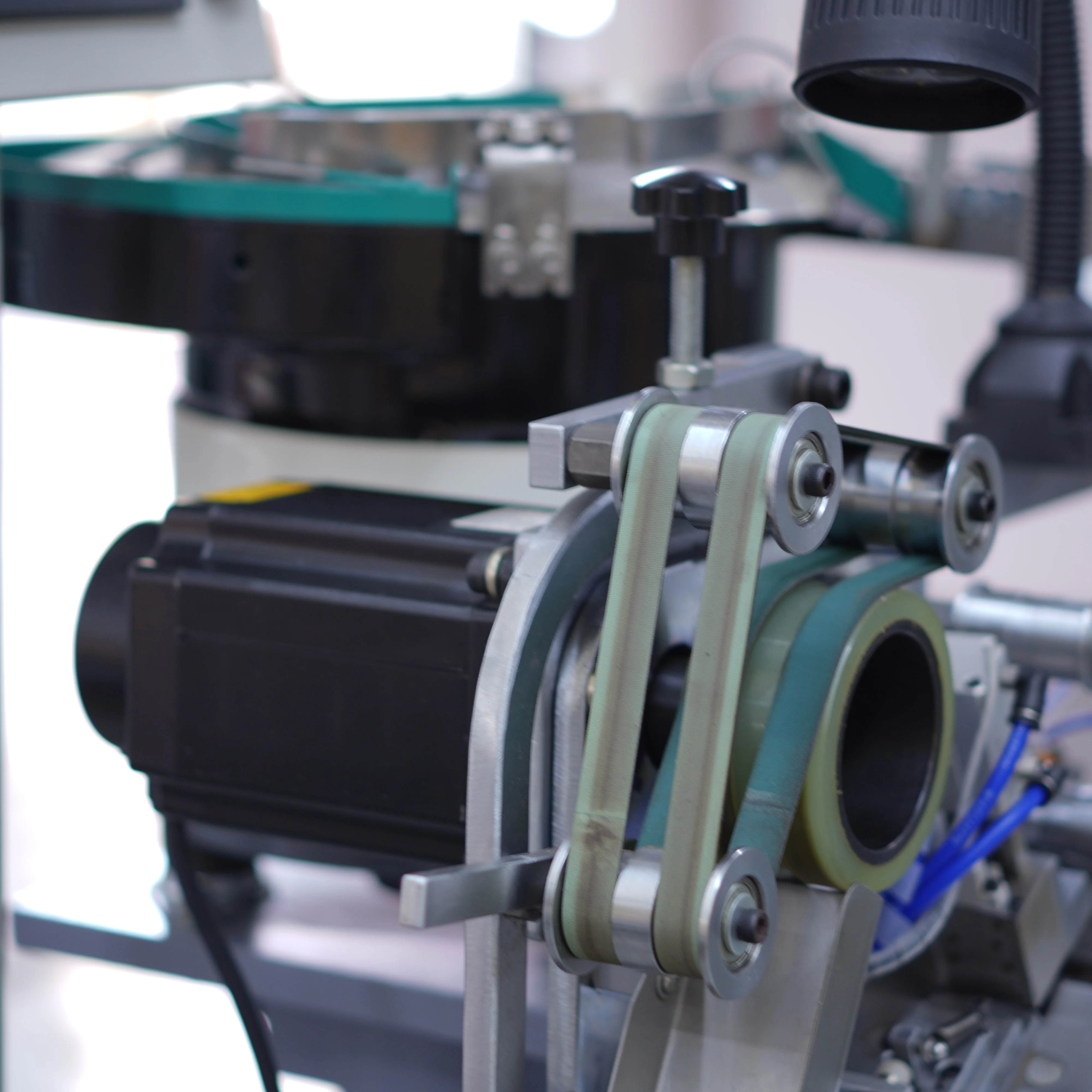 QB-029 Automatic Nylon Zipper Threading Machine for Nylon Machine