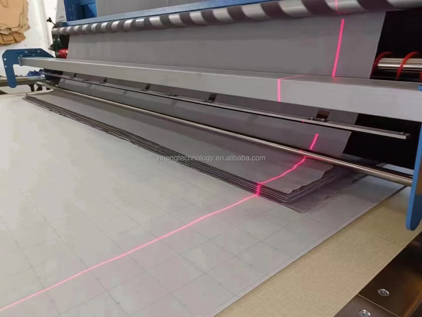 YINENG High Precision Automatic Cloth Spreading Machine Textile Apparel Machinery