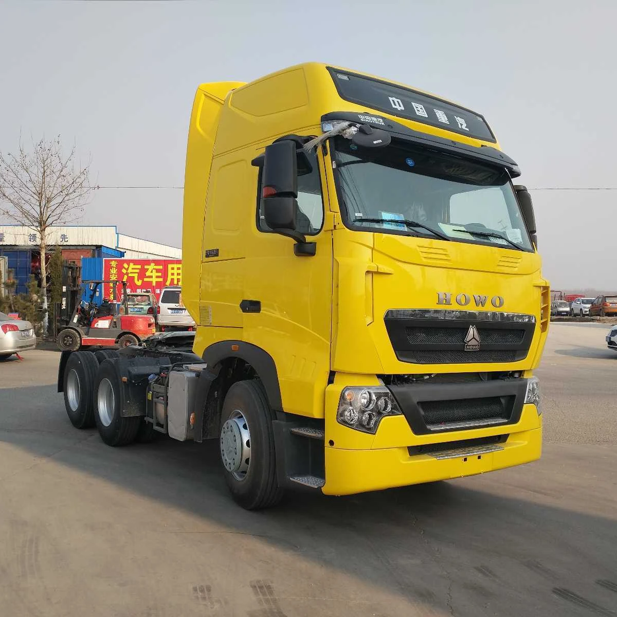 Подержанное новое состояние sinotruck howo a7 371 380 420 hp 6x4 10 колесо цена шасси трактор грузовик головка