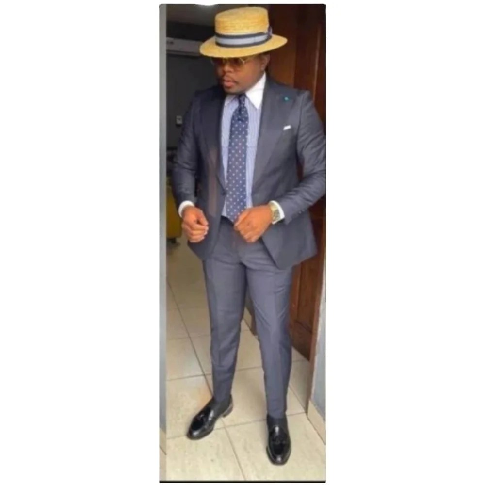 Casual Gray Men Suits 2 Pieces Peaked Lapel Single Breasted Blazer Pants Best Men Groom Tuexdos For Wedding Tailor Costume Homme