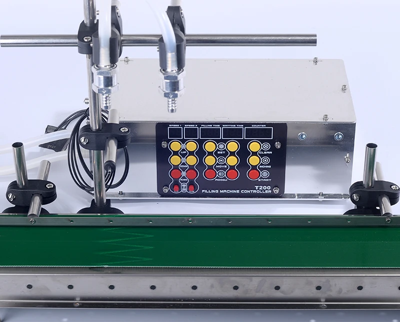 Alcohol Hand Sanitizer Gel Dispenser Diaphragm Pump 2 Nozzles Liquid Filling Machine With Conveyor and Guardrail