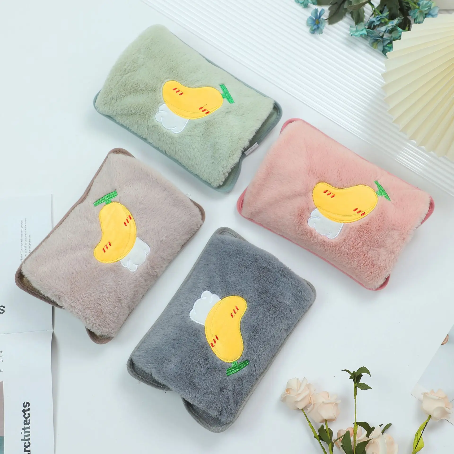 Beauty Packaged Rechargeable Hot Water Bag Hand Warmer Hot Water Bottle Plush Warming Electric Hot Water Bag