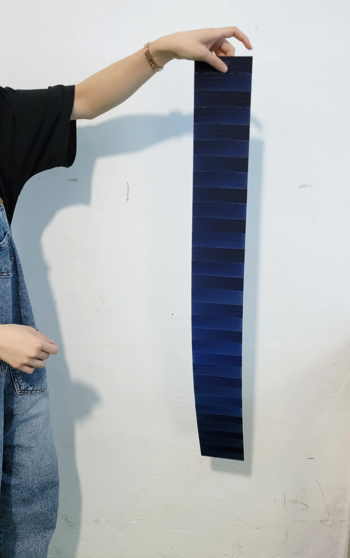 Hot Sale Fast Delivery Monocrystalline  365W 370W 375W 380W Solar Roof Shingles Panel Factory in China