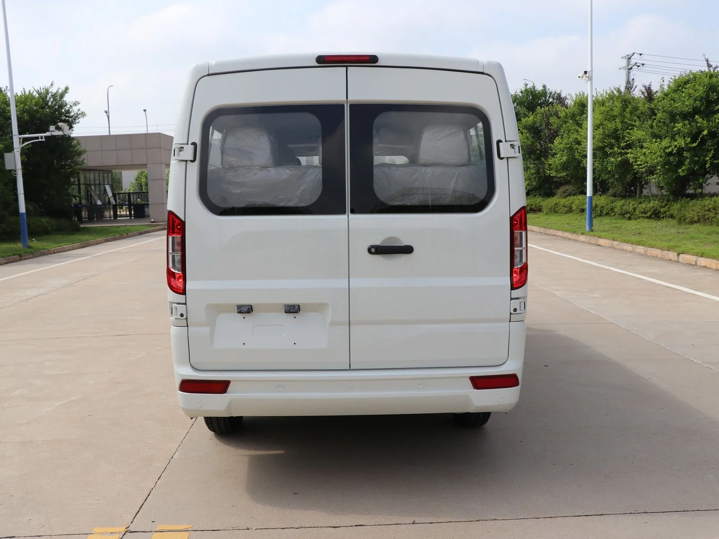 Sumec KAMA Professional Cheaper price passenger mini van Cars 11 Seats of good quality