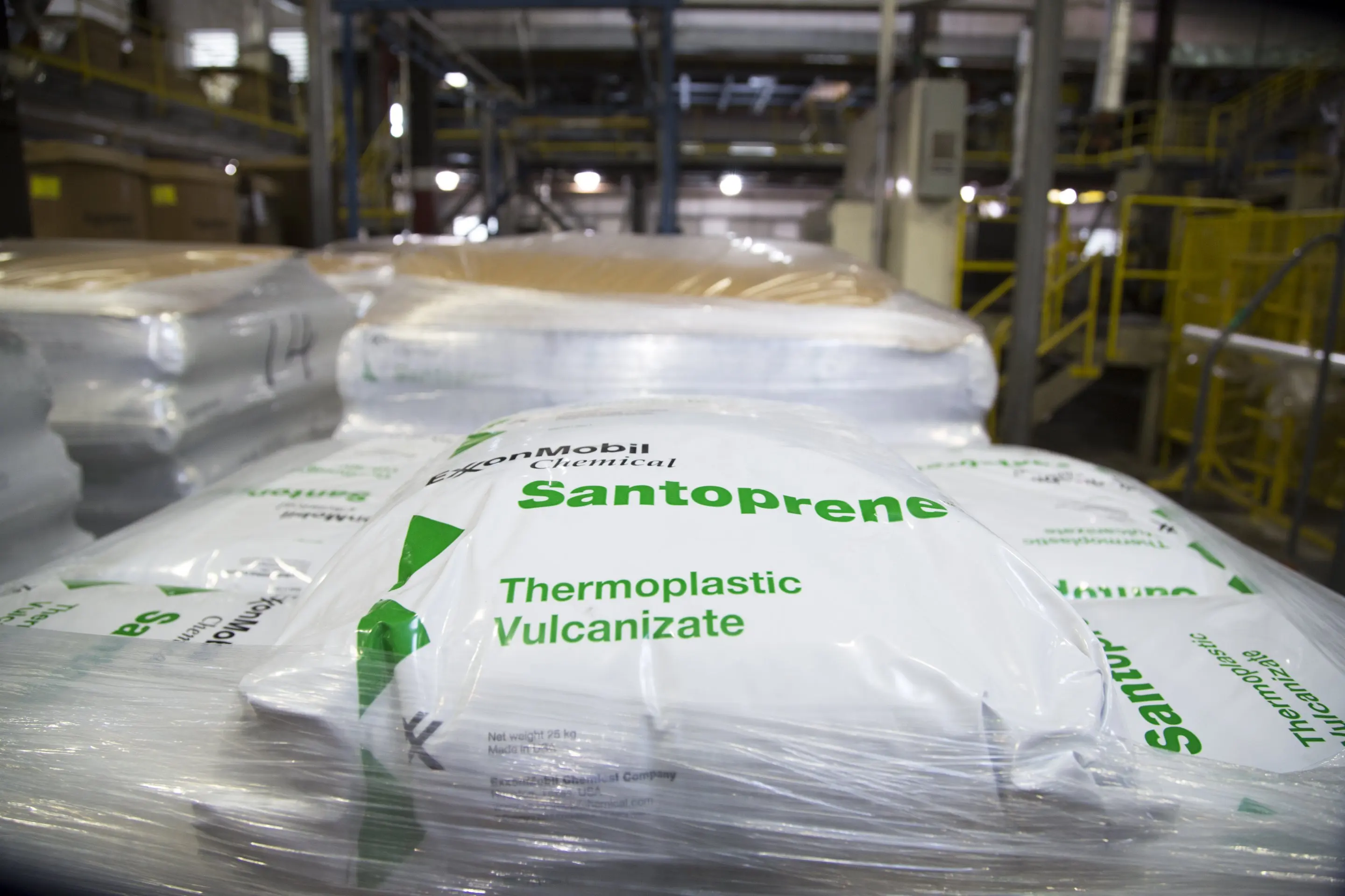 ExxonMobil TPV SANTOPRENE 101-80 термопластичный вулканизат Смола гранулы черного цвета для автомобильного
