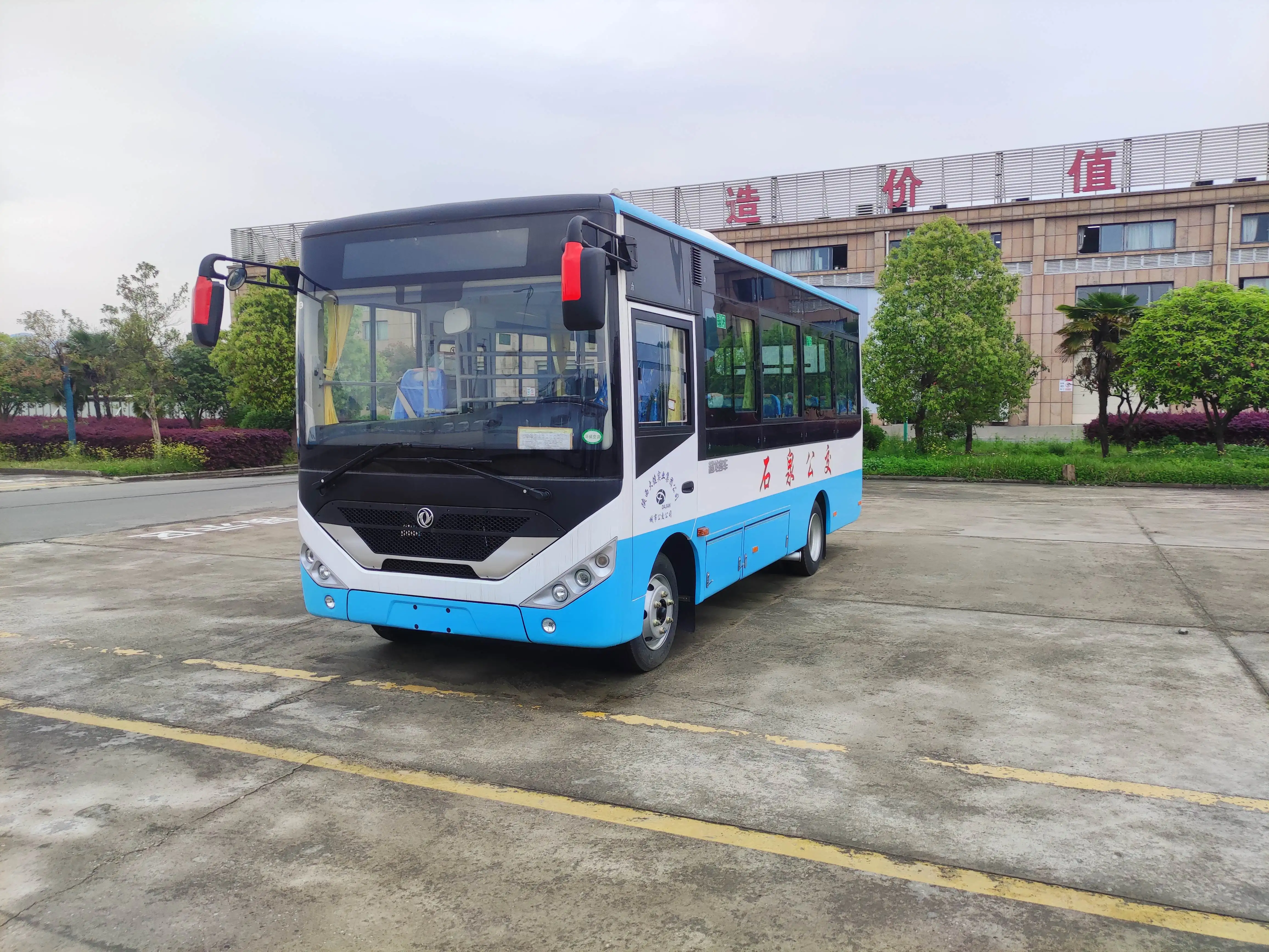 Большая распродажа Прямая продажа с завода Dongfeng прочный передний двигатель 10-23 места дизельный мини-городской автобус