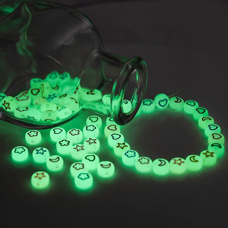 100pcs Round Acrylic glow in the dark Luminous Heart Shape Alphabet Letter Number Beads for Jewelry Making
