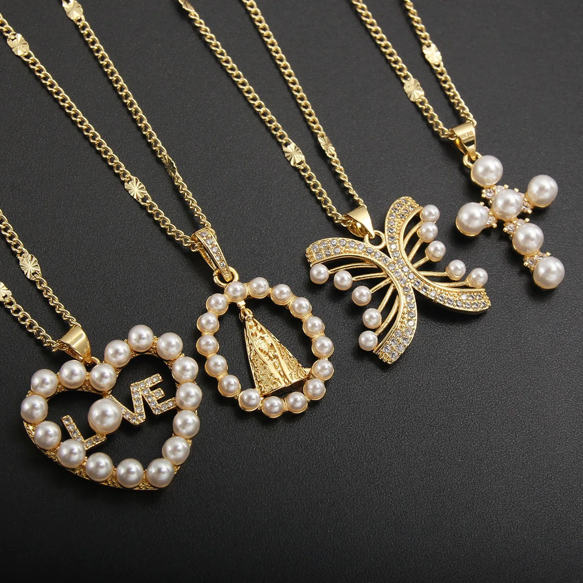 Gold-Plated Madonna Pendant Necklace with Zircon Inlay Pearl Chain Fashion Accessory