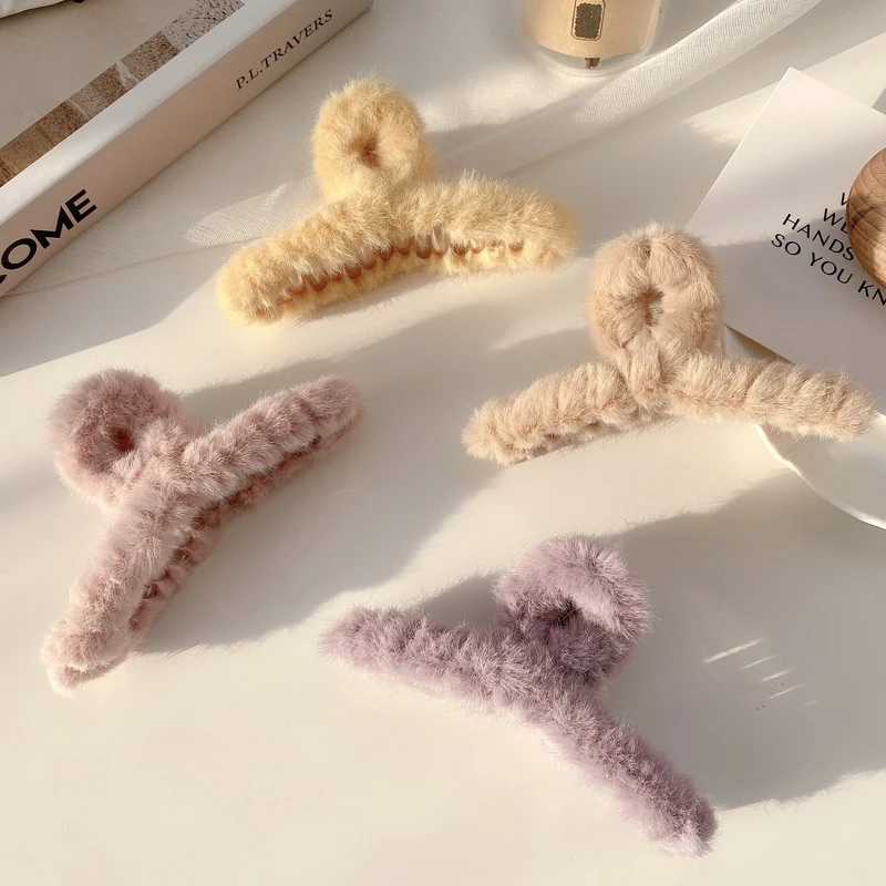 JIRIS Fluffy Faux Fur Designers Large Hair Claw Clips Plush Fancy Colorful Fuzzy Plush Hair Accessories Women Pin For Girls