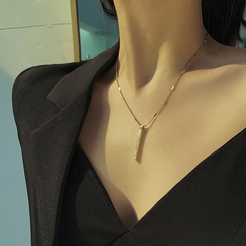 2022 Trendy fashion shell rectangle necklaces stainless steel gold necklace with pendant