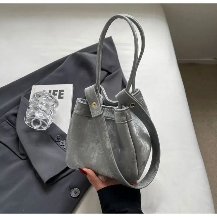 Niche Design Fashion Premium Feeling Texture Shoulder Bag Tote Bucket Bag Female