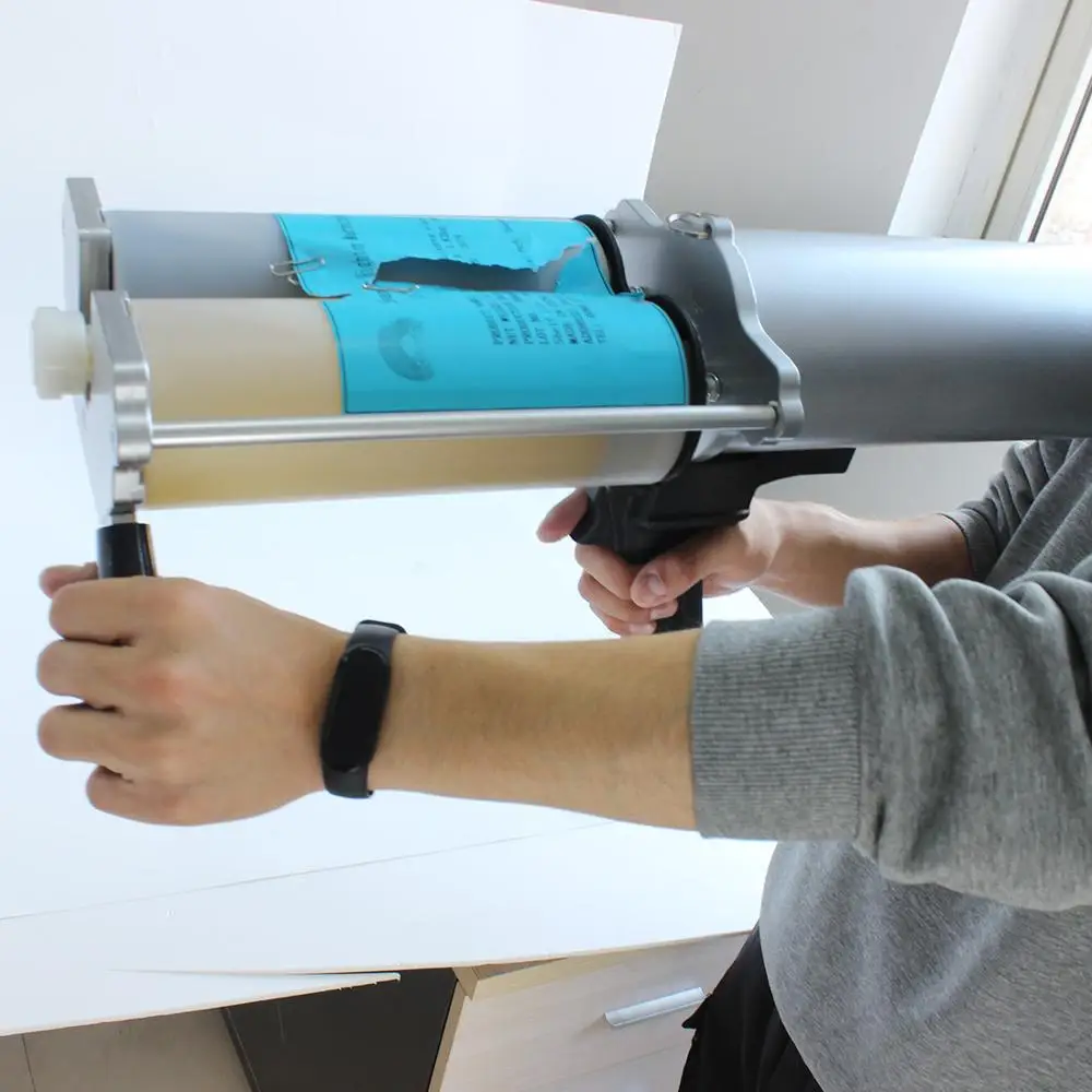 Hand held cold spray polyurea nozzle polyurea coating portable resin polyurea cartridge spray gun