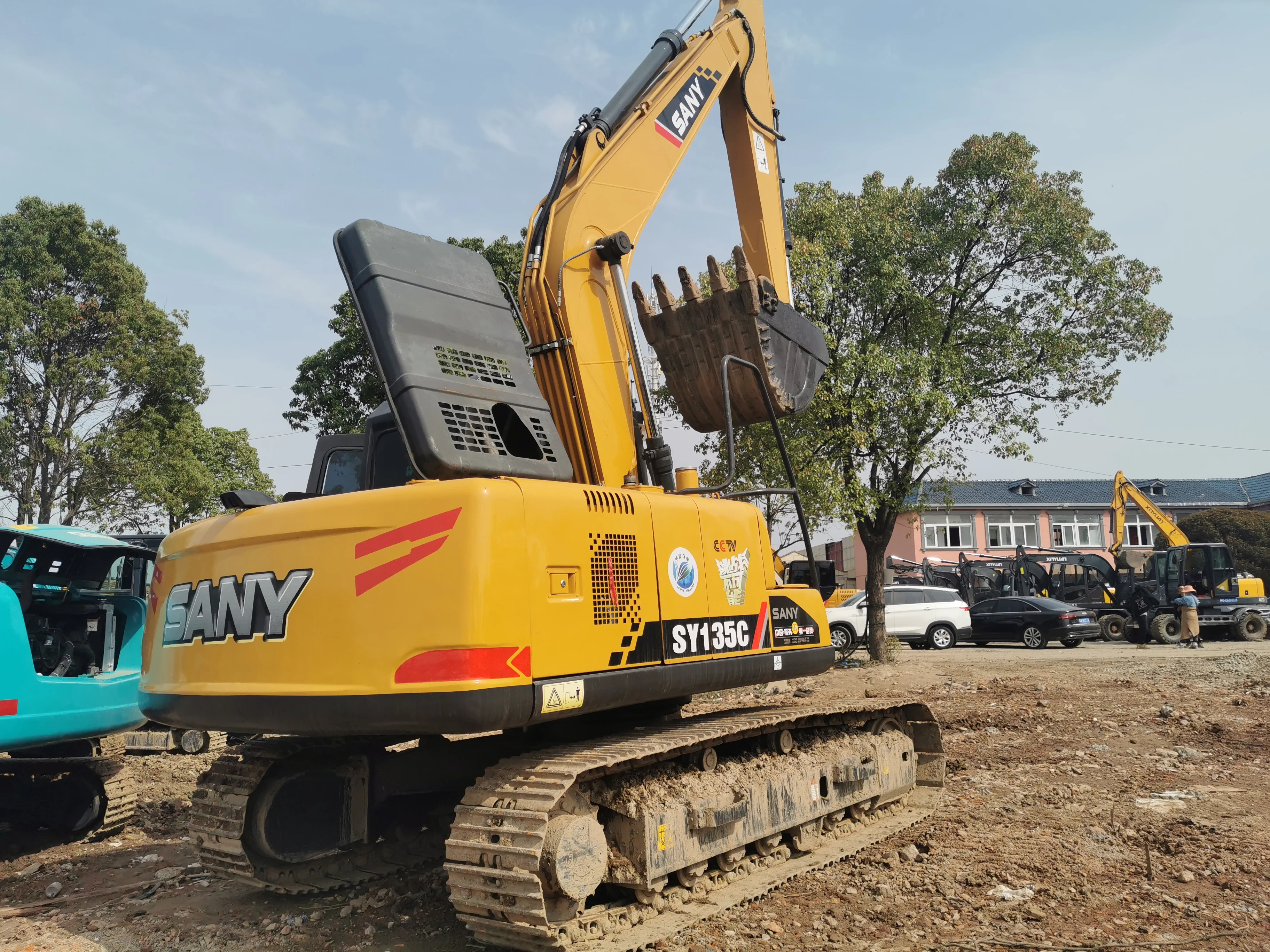 Используемый гидравлический экскаватор SANY 135C SY135C с двигателем Isuzu надежный насос и компоненты двигателя