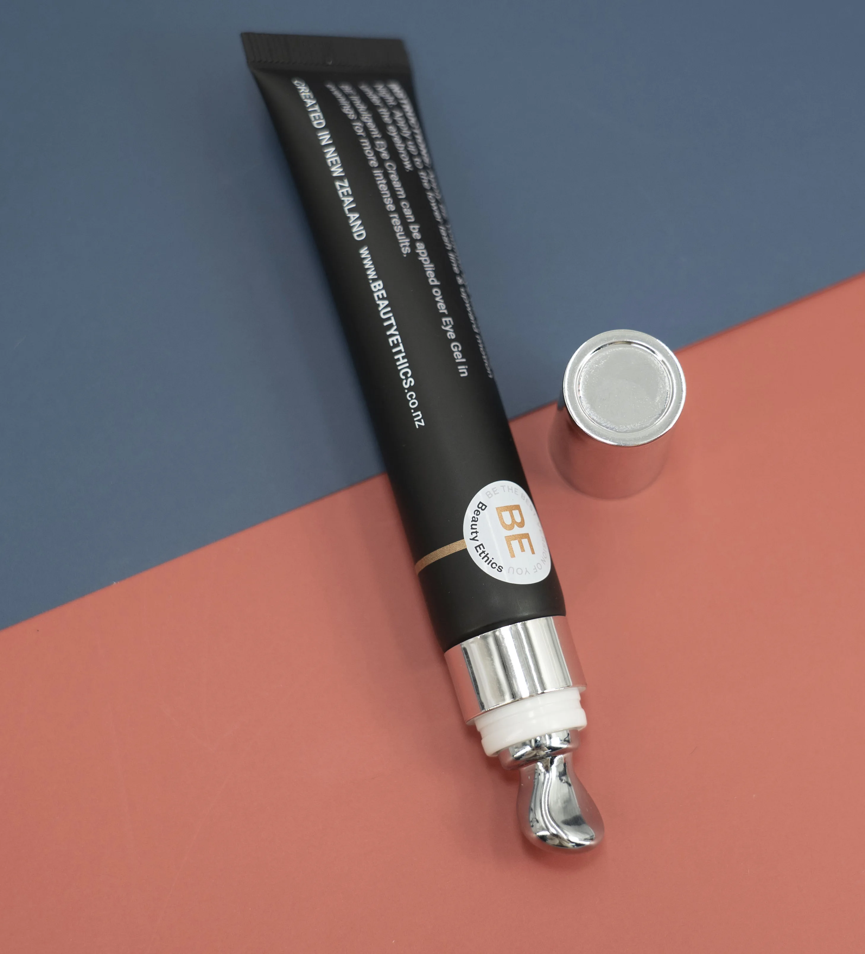 Metal Massage Applicator Tube Empty Packaging Cosmetic Eye Cream Tube With Cooling Vibrating Applicator Head