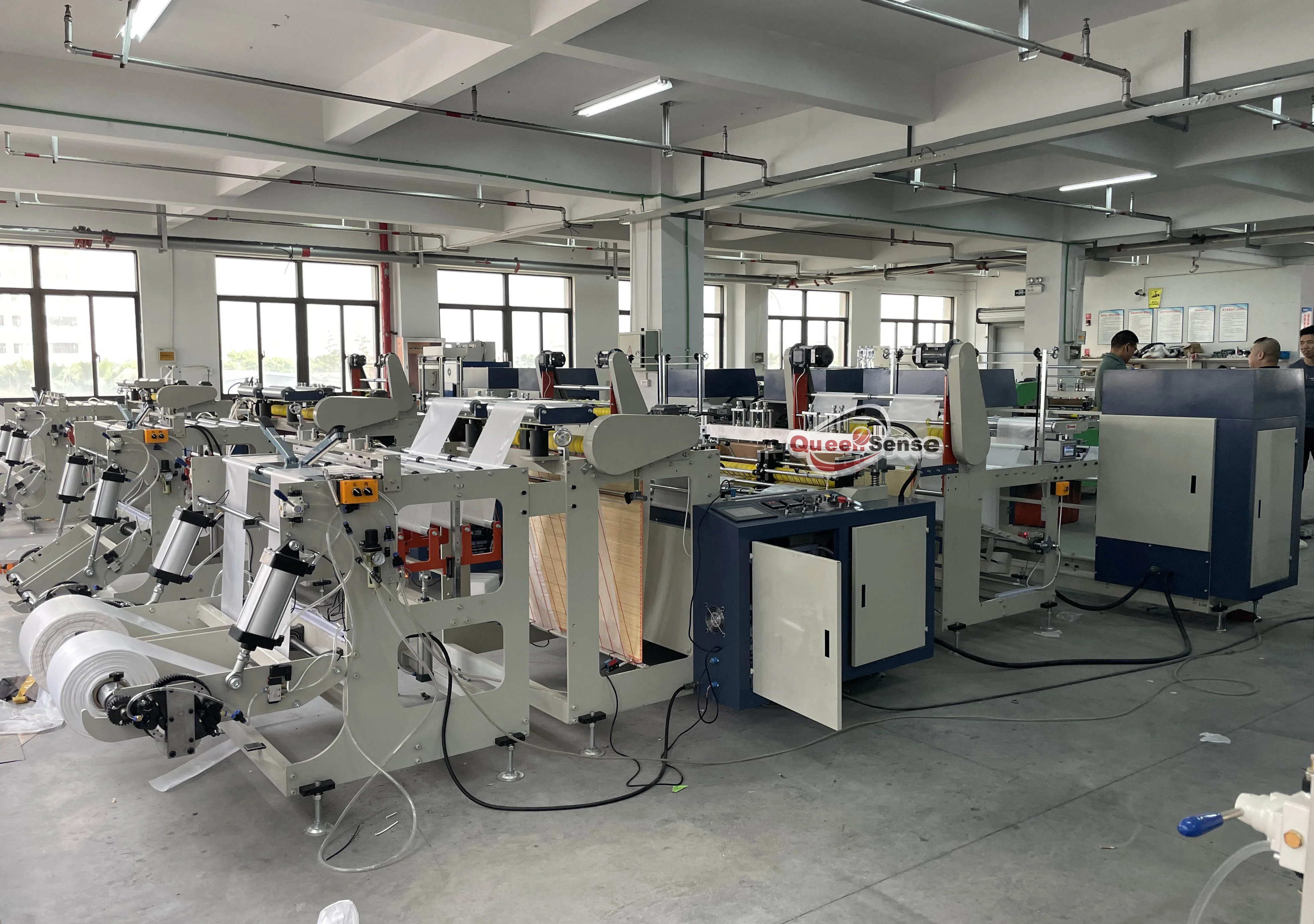 DBZ-B500 Automatic double lines rolling bag making machine for coreless garbage bag cutting machine