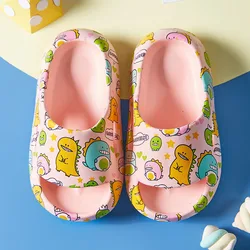 2021 г. Летняя детская садовая обувь модные домашние тапочки с